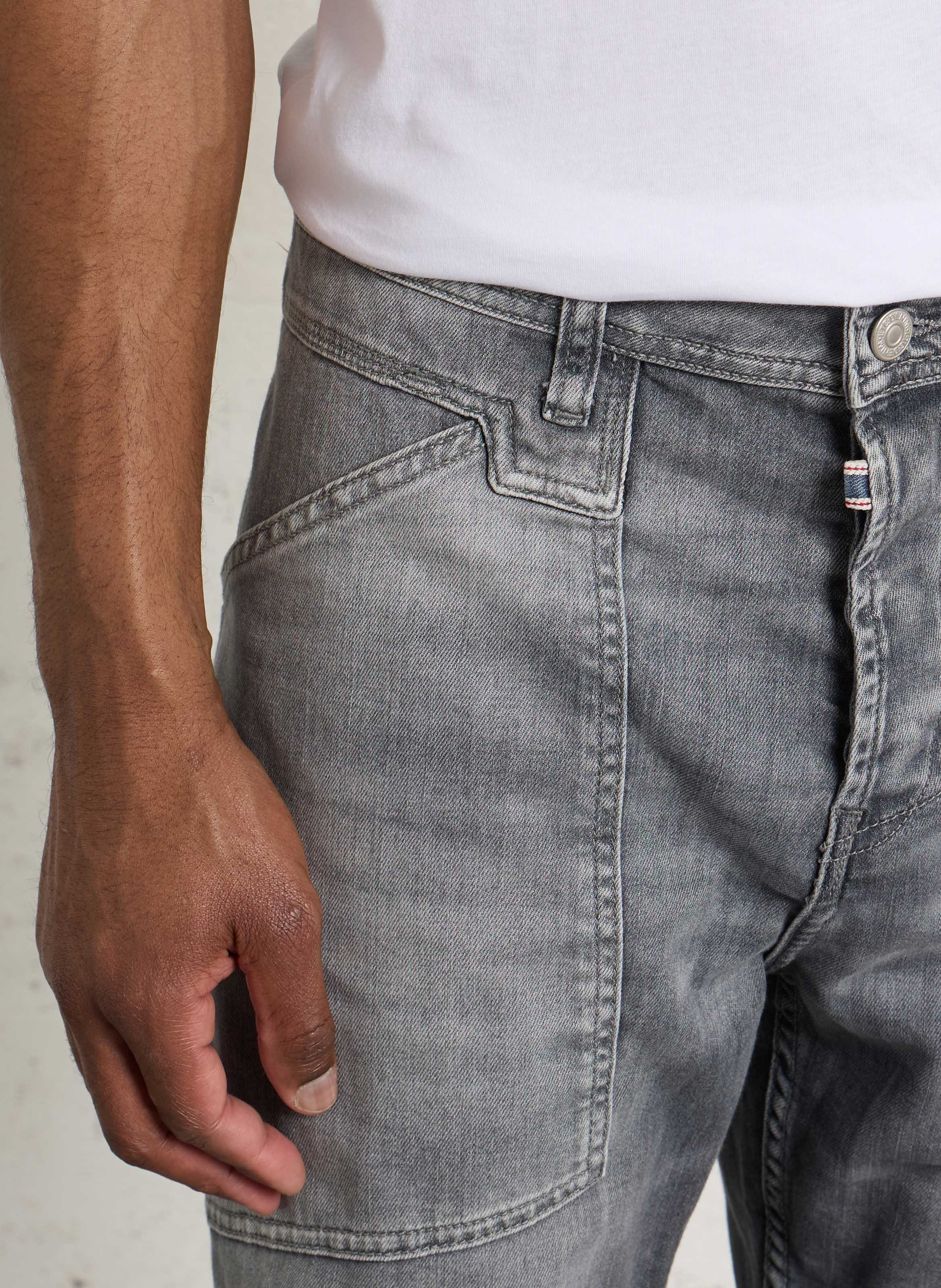 Gerade geschnittene Jeans aus Baumwoll-Mix LE TEMPS DES CERISES Grau