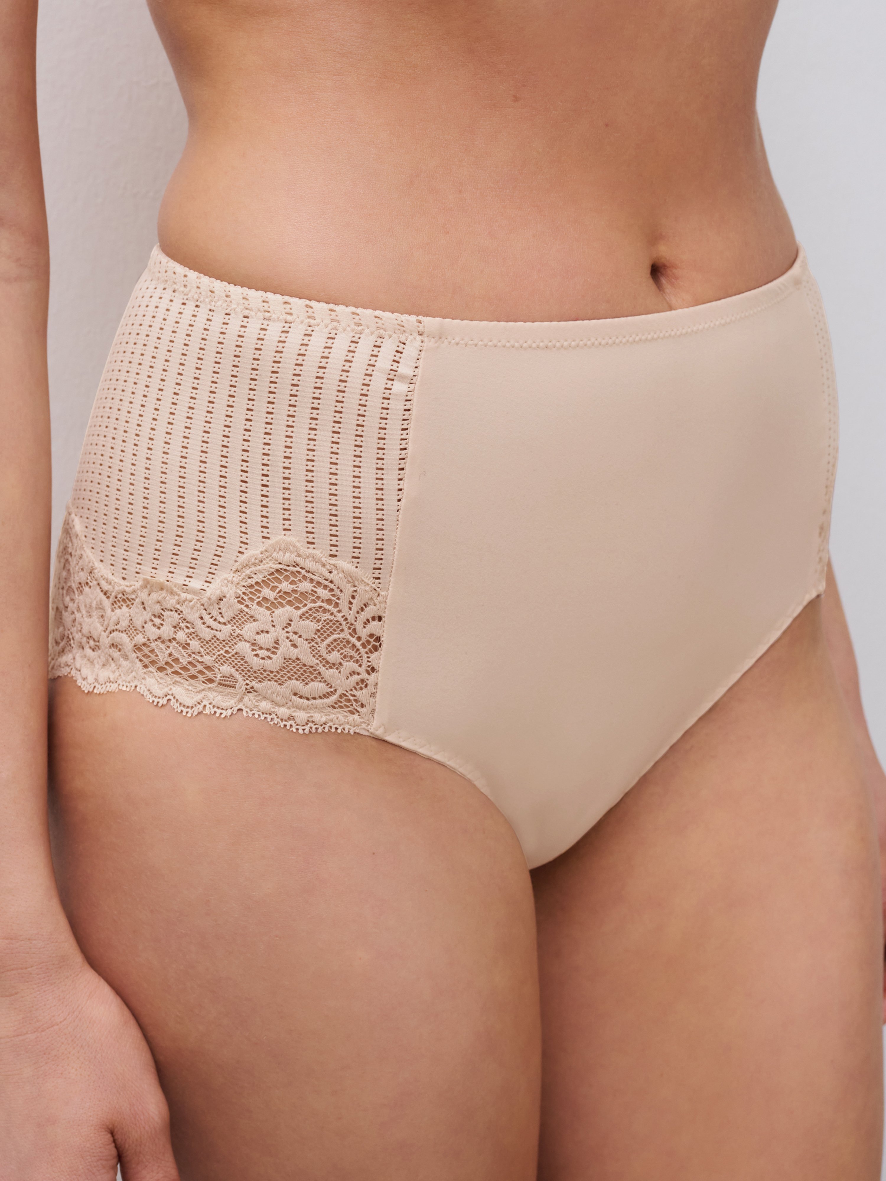 Affinités Secrètes panties  CHANTELLE Beige