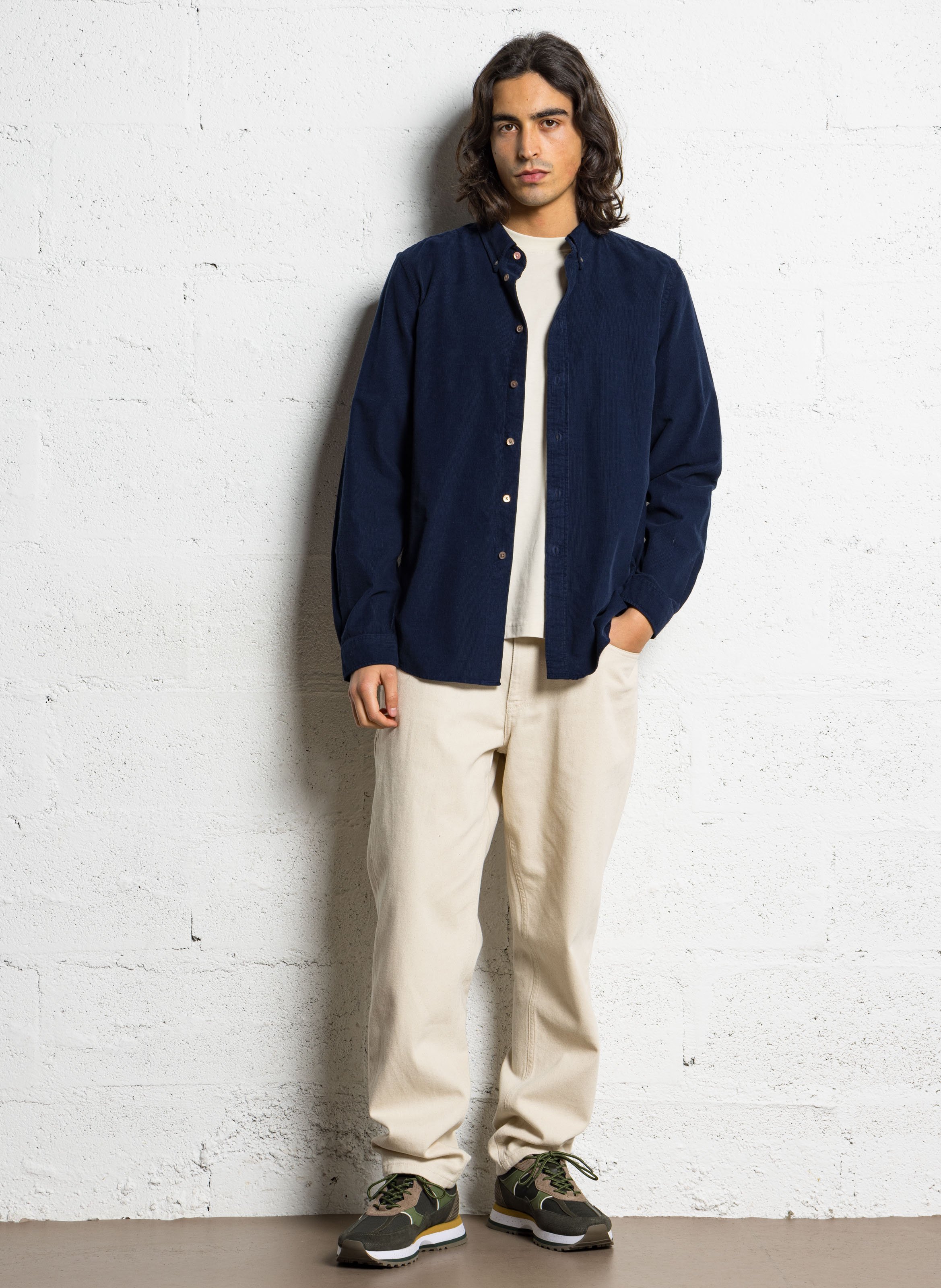 Tailored-fit shirt with American collar in corduroy. PAUL SMITH Blue