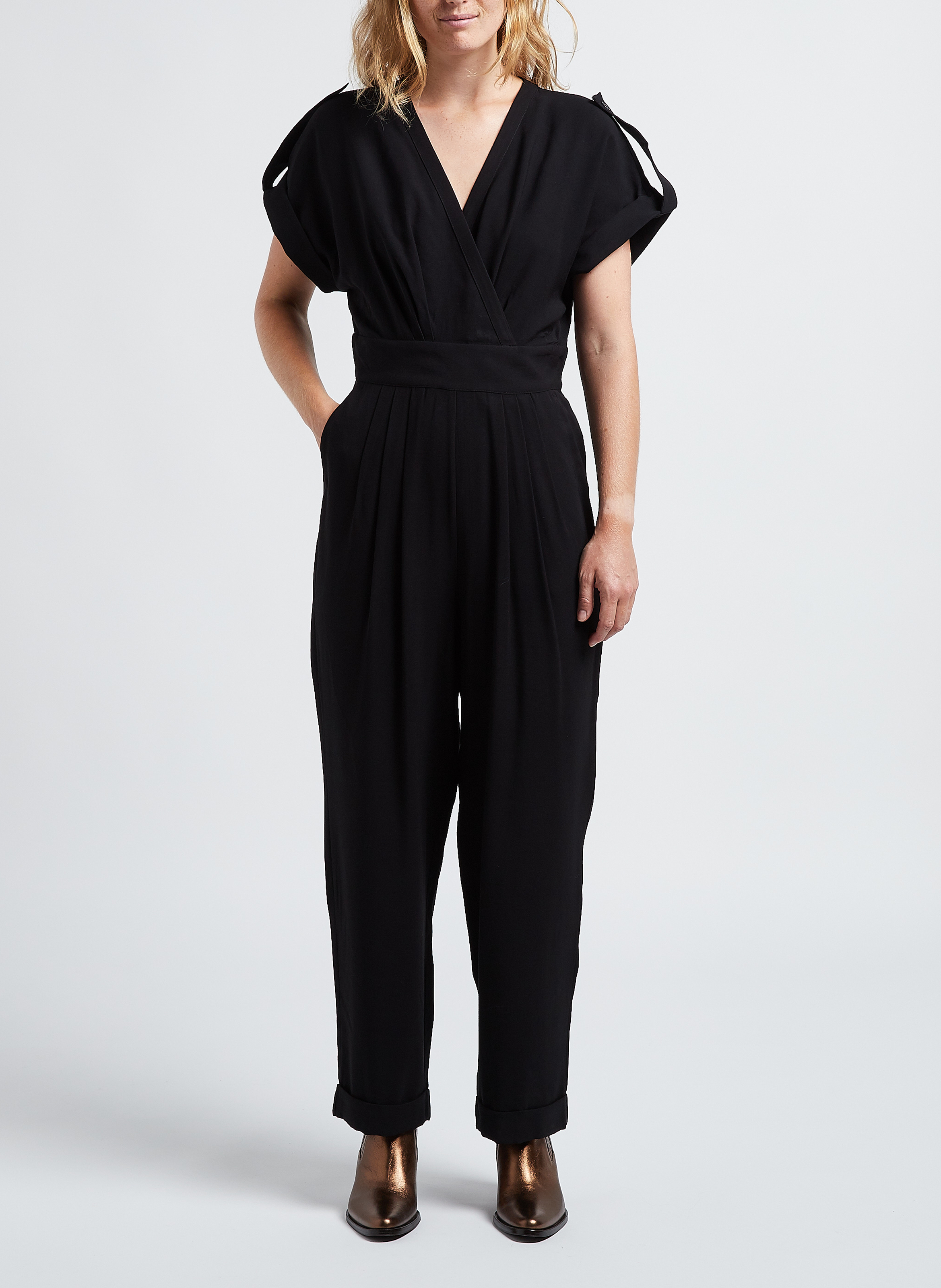 Weiter Jumpsuit mit V-Ausschnitt VILA Schwarz