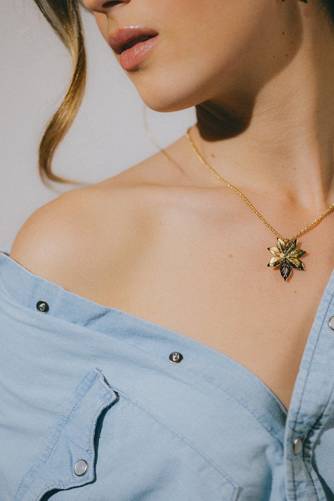 Silver plated flower necklace MONSIEUR SIMONE Silver