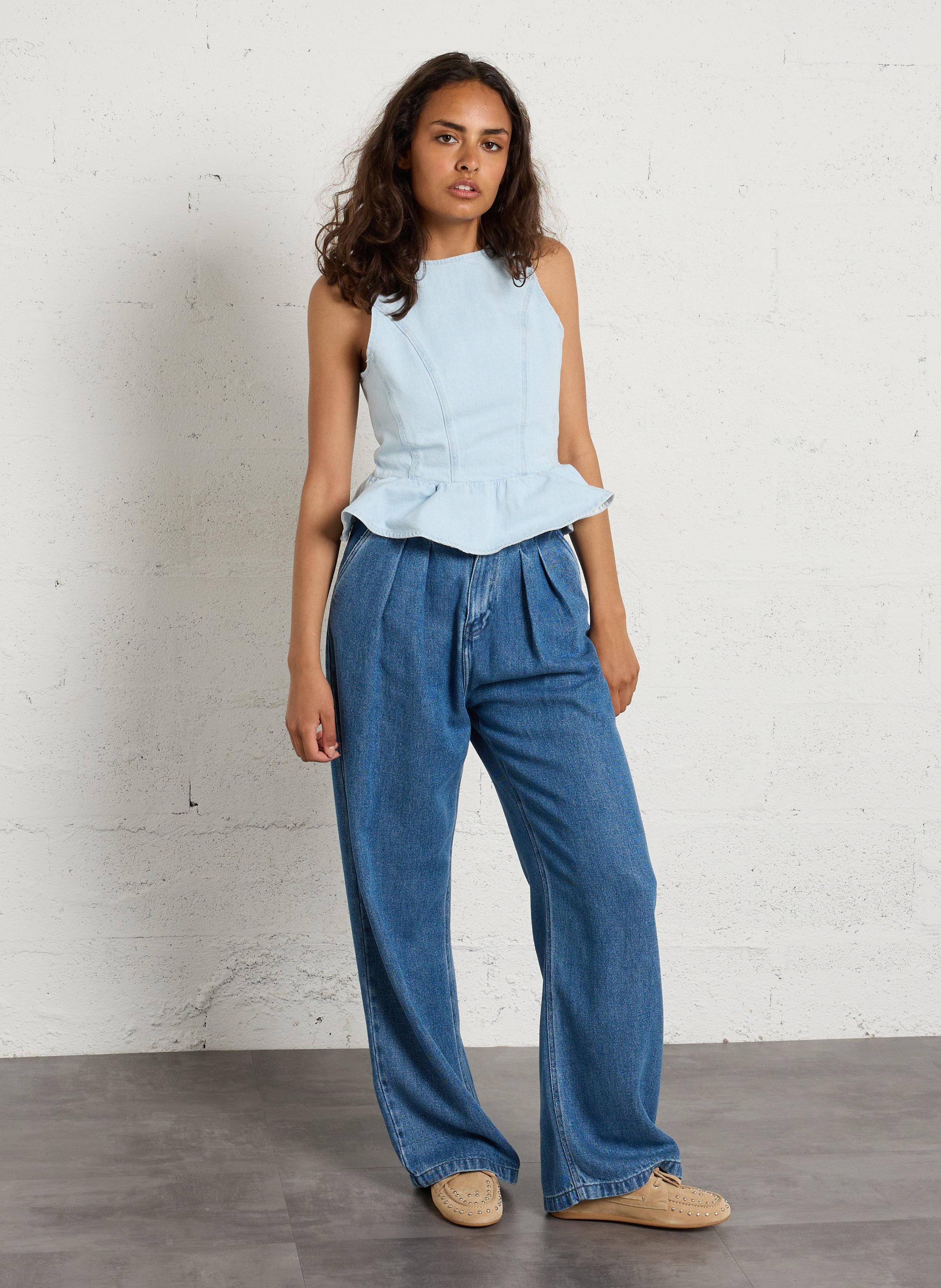 Chaussures bateau en cuir velours REQINS Beige