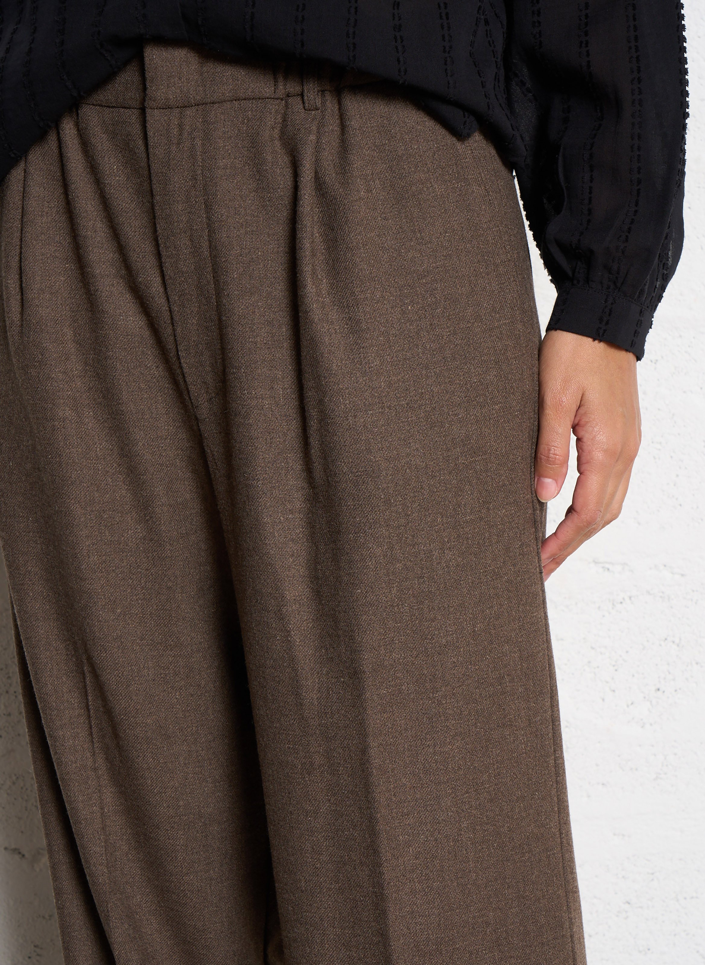 Pantalon taille haute uni à plis POMANDERE Marron