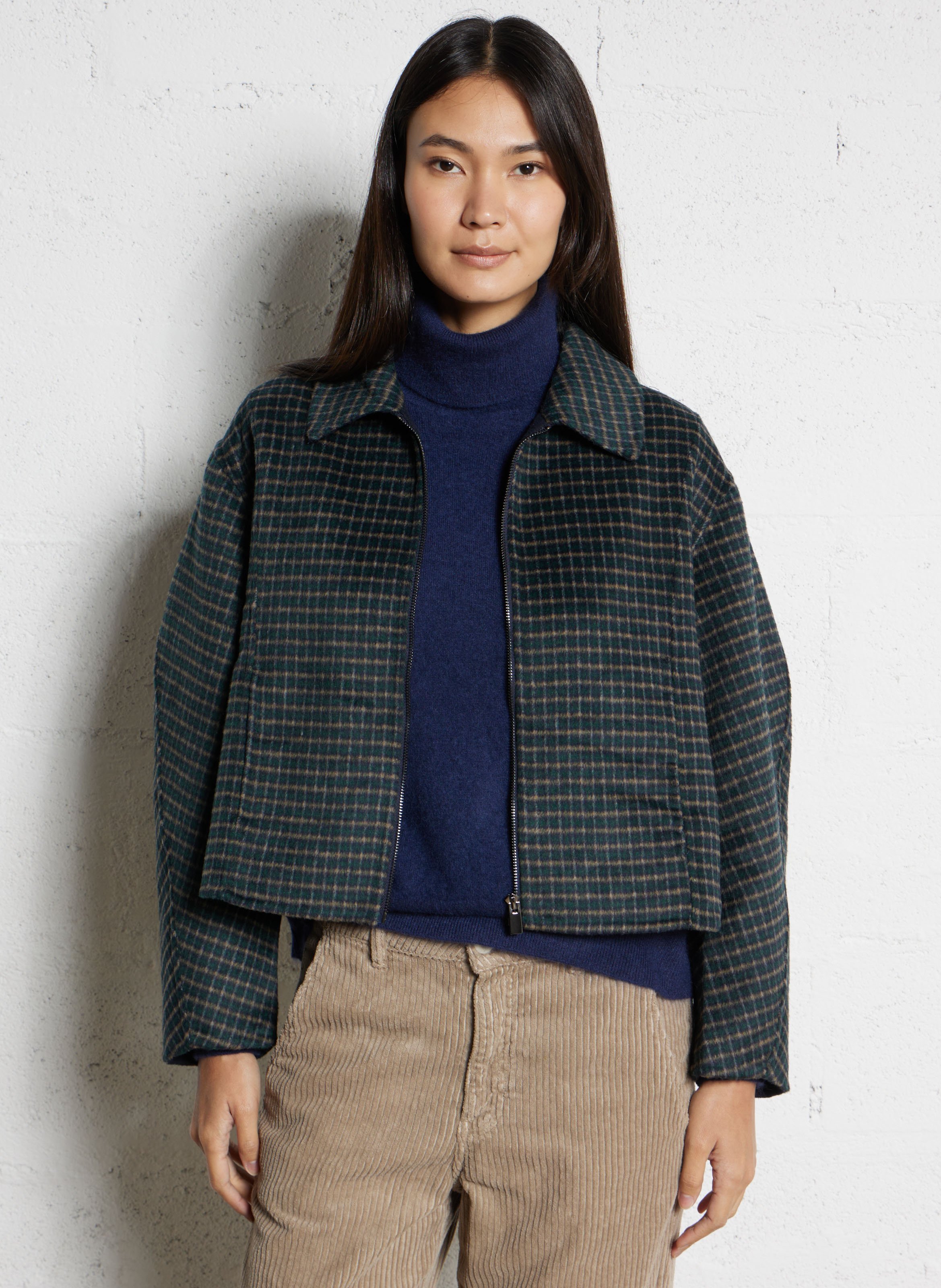 Gerade geschnittene Jacke aus Wollmix mit klassischem Kragen THE KORNER Blau