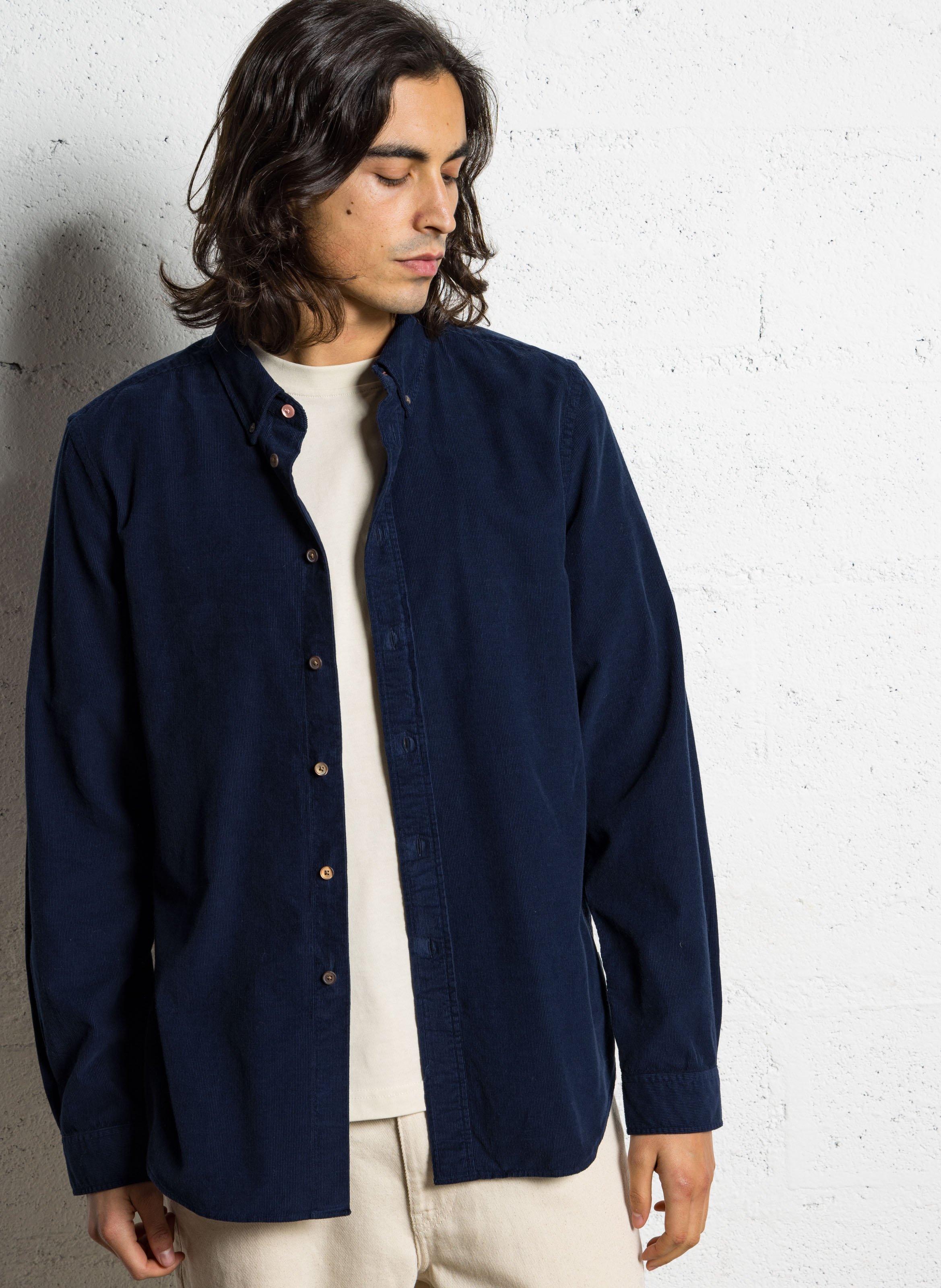 Tailored-fit shirt with American collar in corduroy. PAUL SMITH