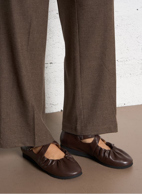 Ballerines en cur | Marron by NAGUISA Ballerines en cur Marron