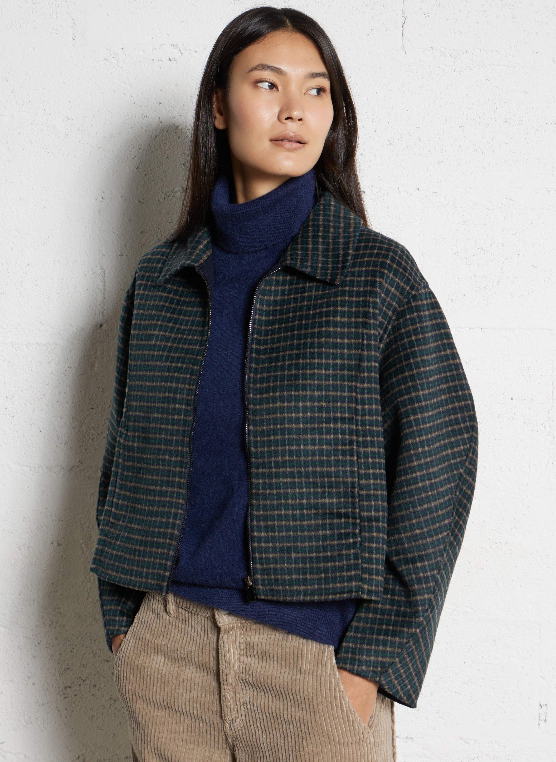 Gerade geschnittene Jacke aus Wollmix mit klassischem Kragen THE KORNER Blau