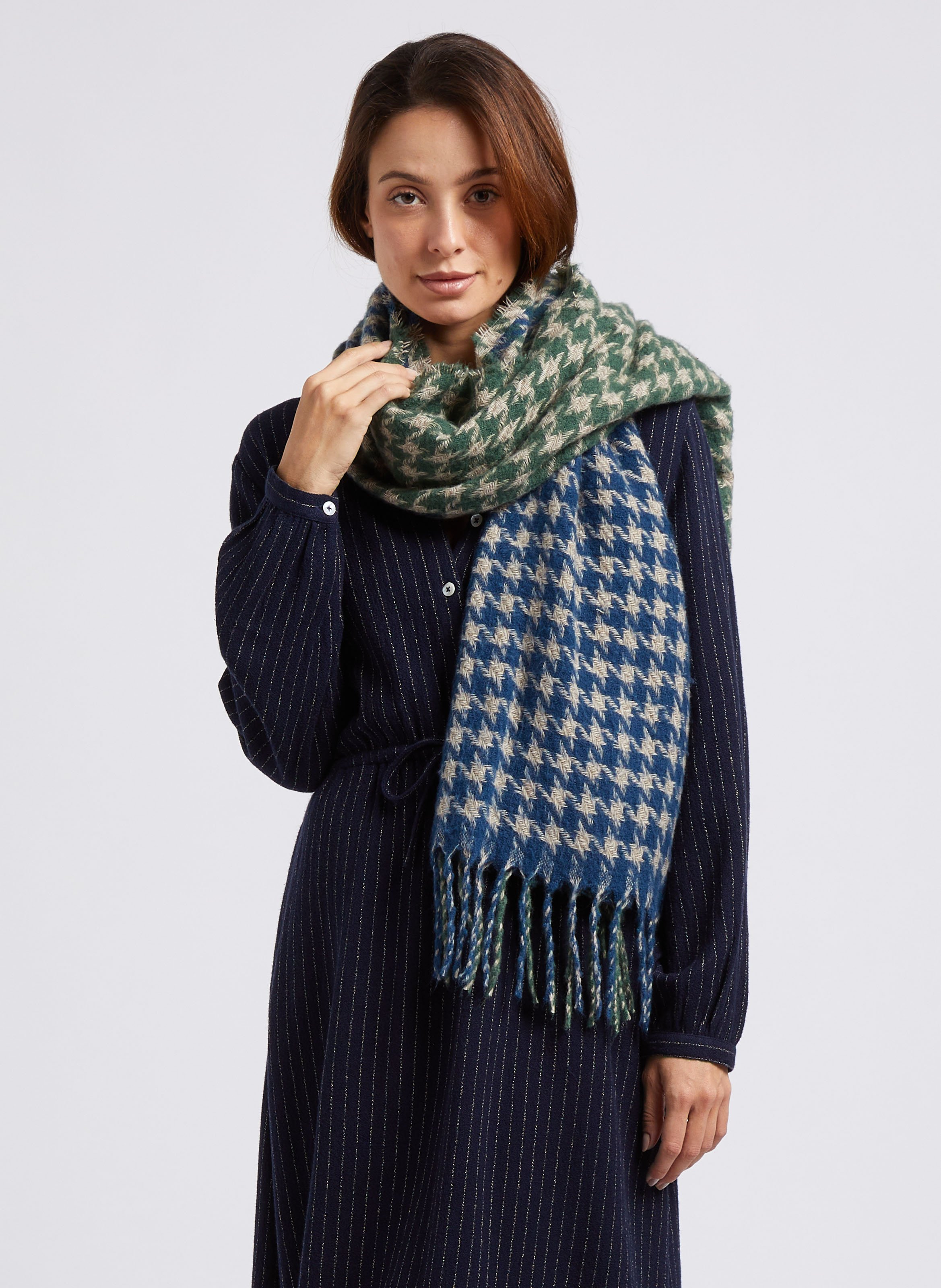 Blue Houndstooth Jacquard Scarf