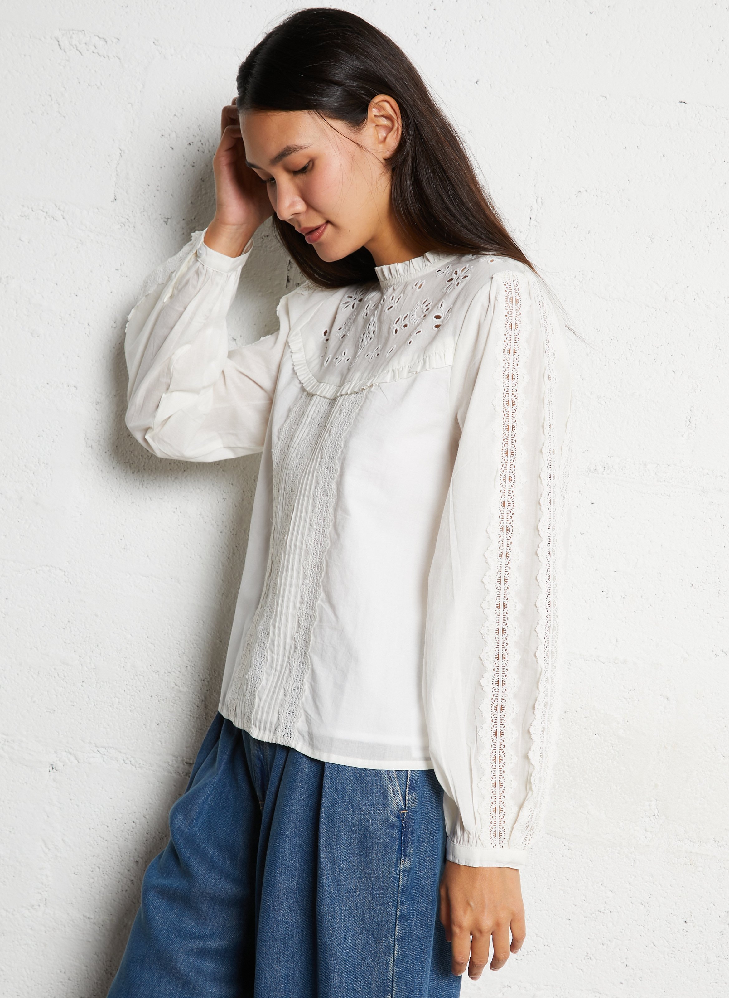 Gerade geschnittene Bluse mit rundem Ausschnitt aus bestickter Baumwolle THE NEW SOCIETY Weiss