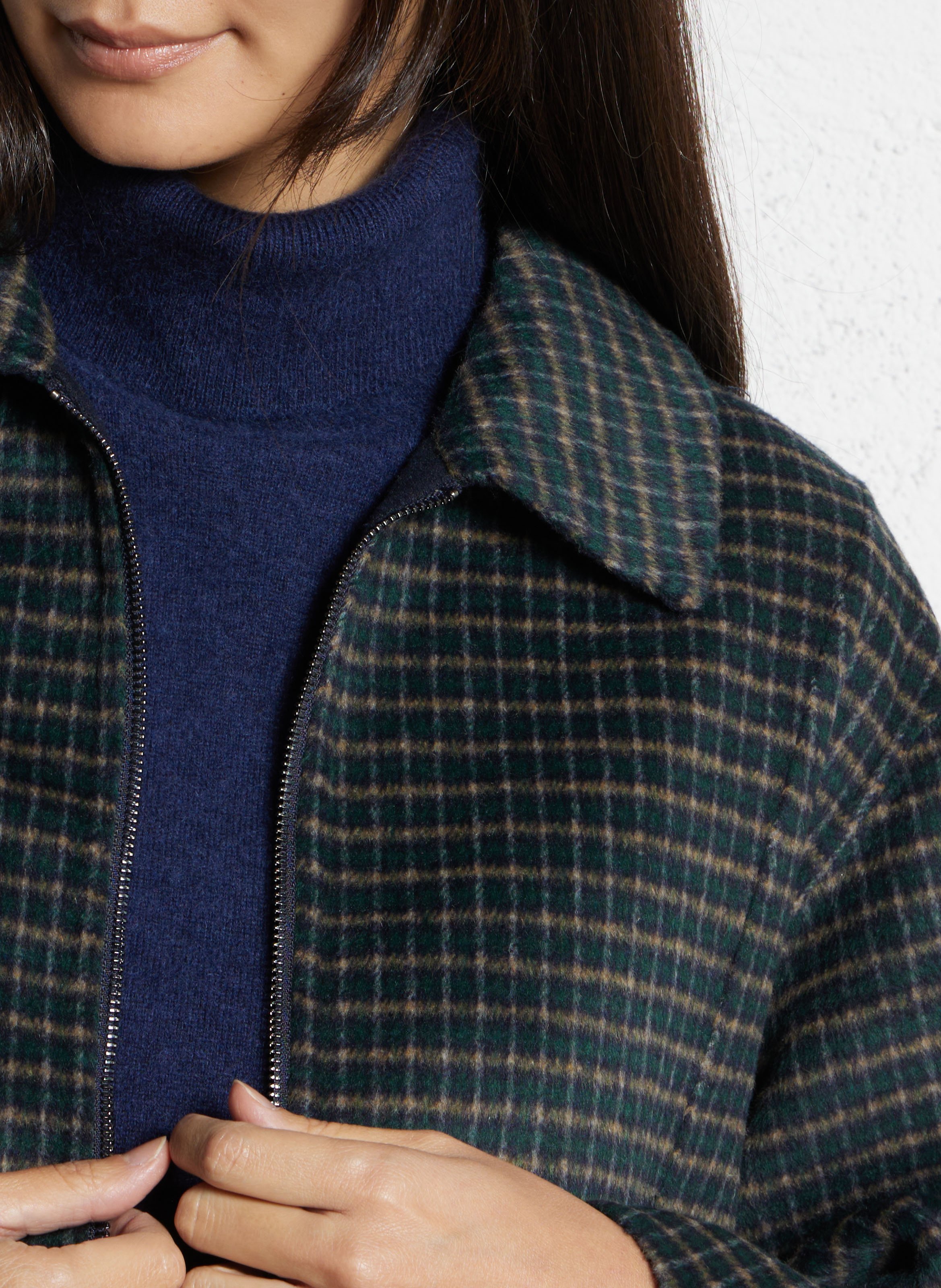 Gerade geschnittene Jacke aus Wollmix mit klassischem Kragen THE KORNER Blau