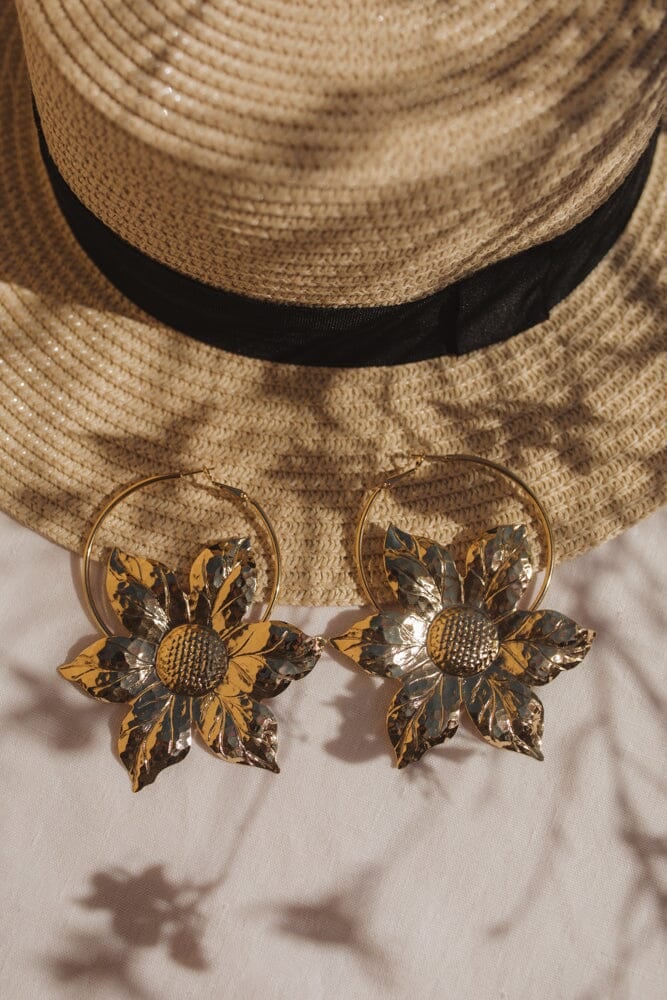 HÉLIOS - Fine gold-plated flower hoop earrings Golden