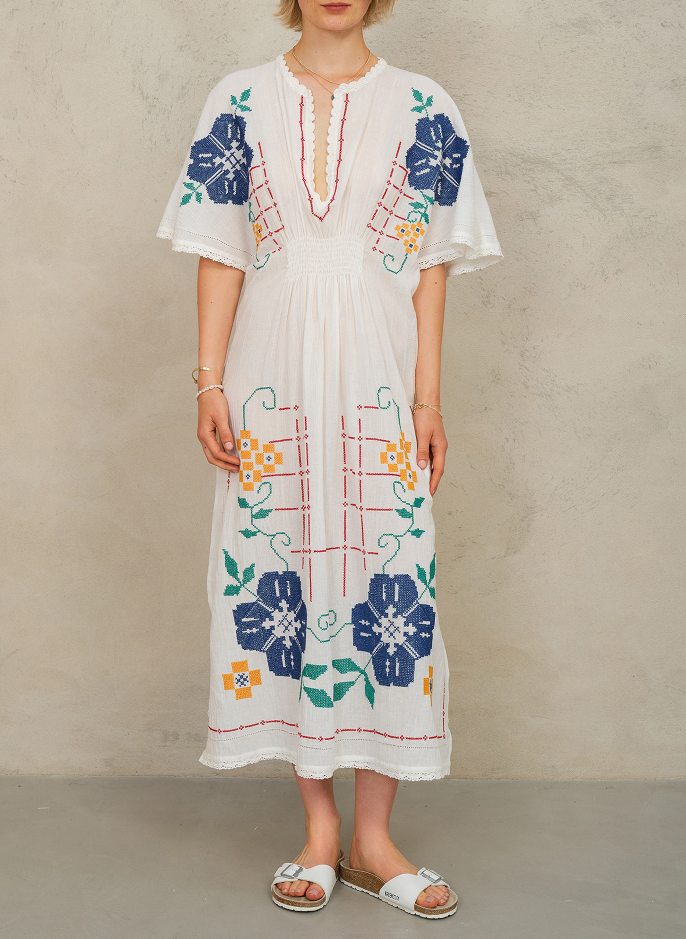 Cotton dress M.A.B.E White