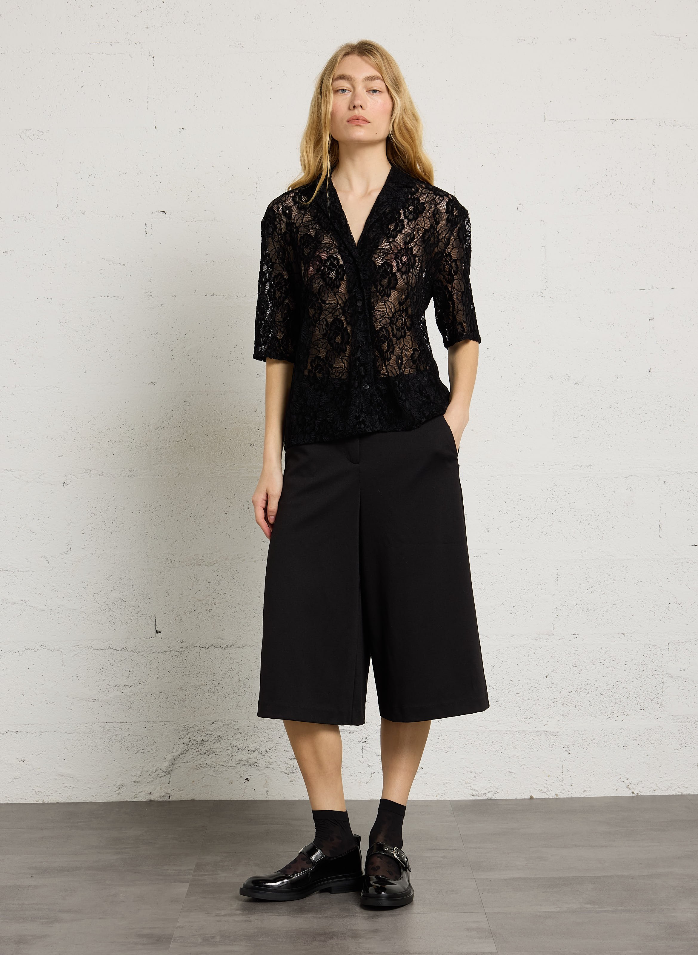 High-waisted plain Bermuda shorts LE TEMPS DES CERISES Black