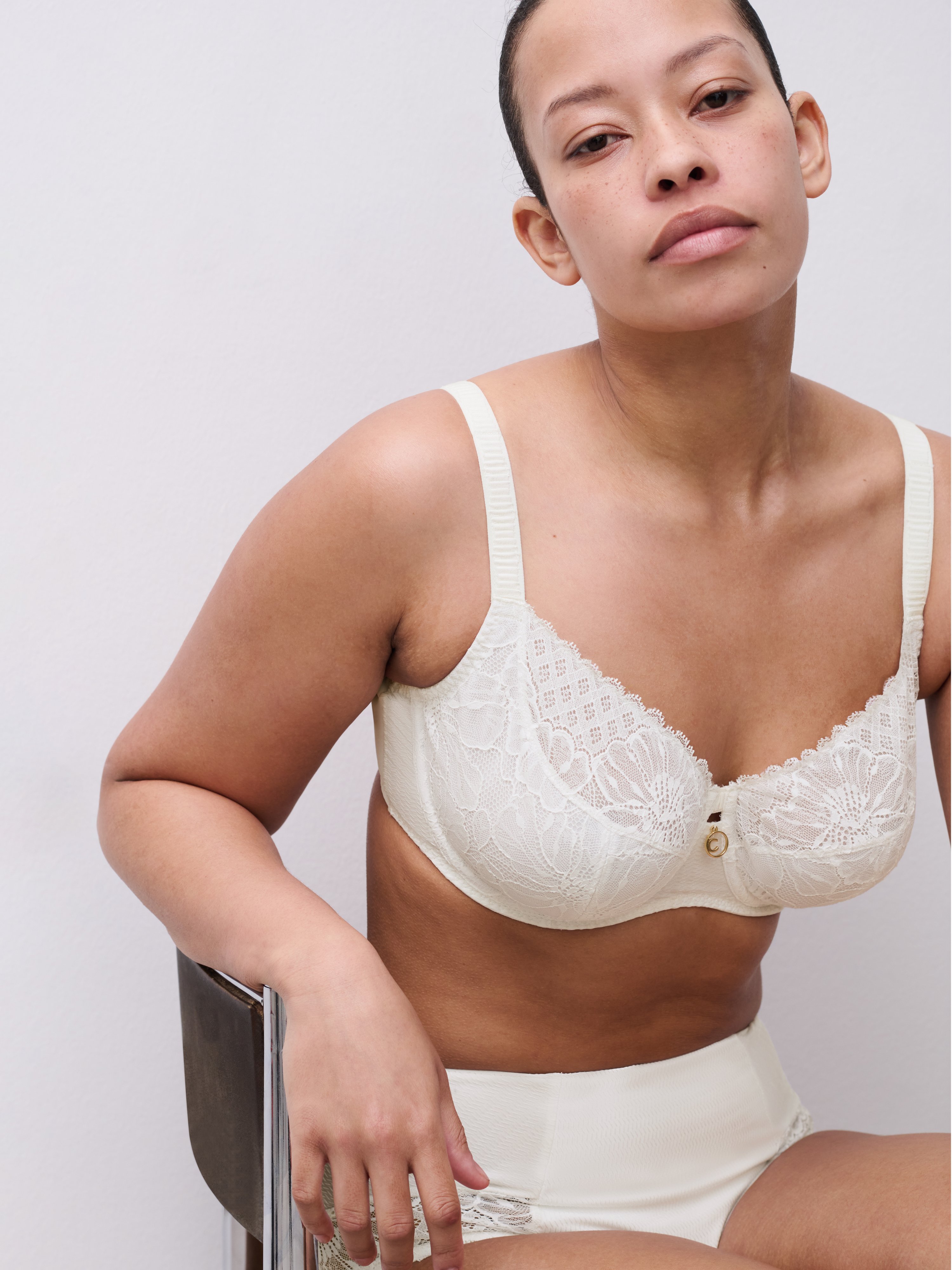 Full-cup bra CHANTELLE White