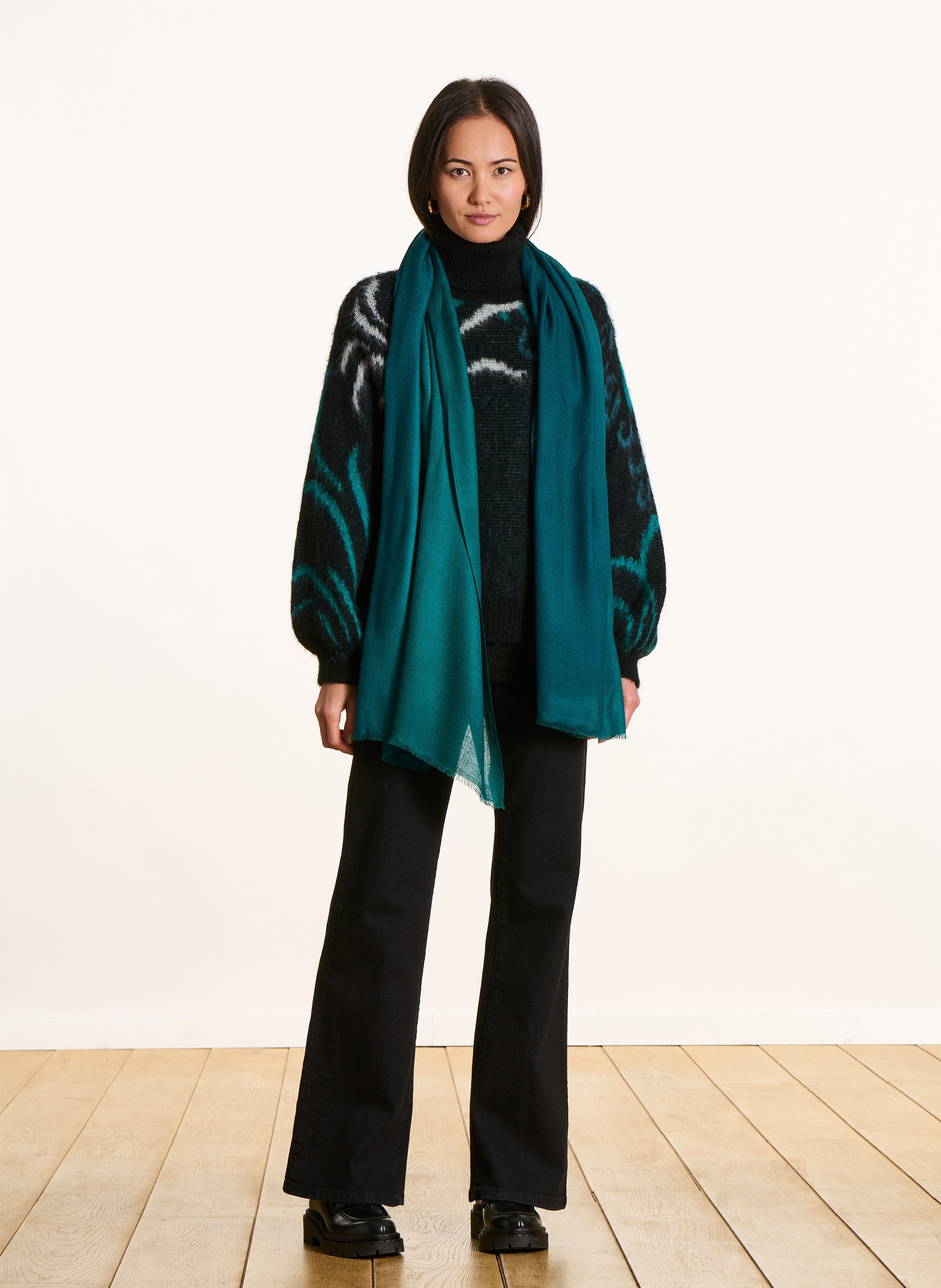 Foulard aus Wolle und Leinen LA FEE MARABOUTEE Grun