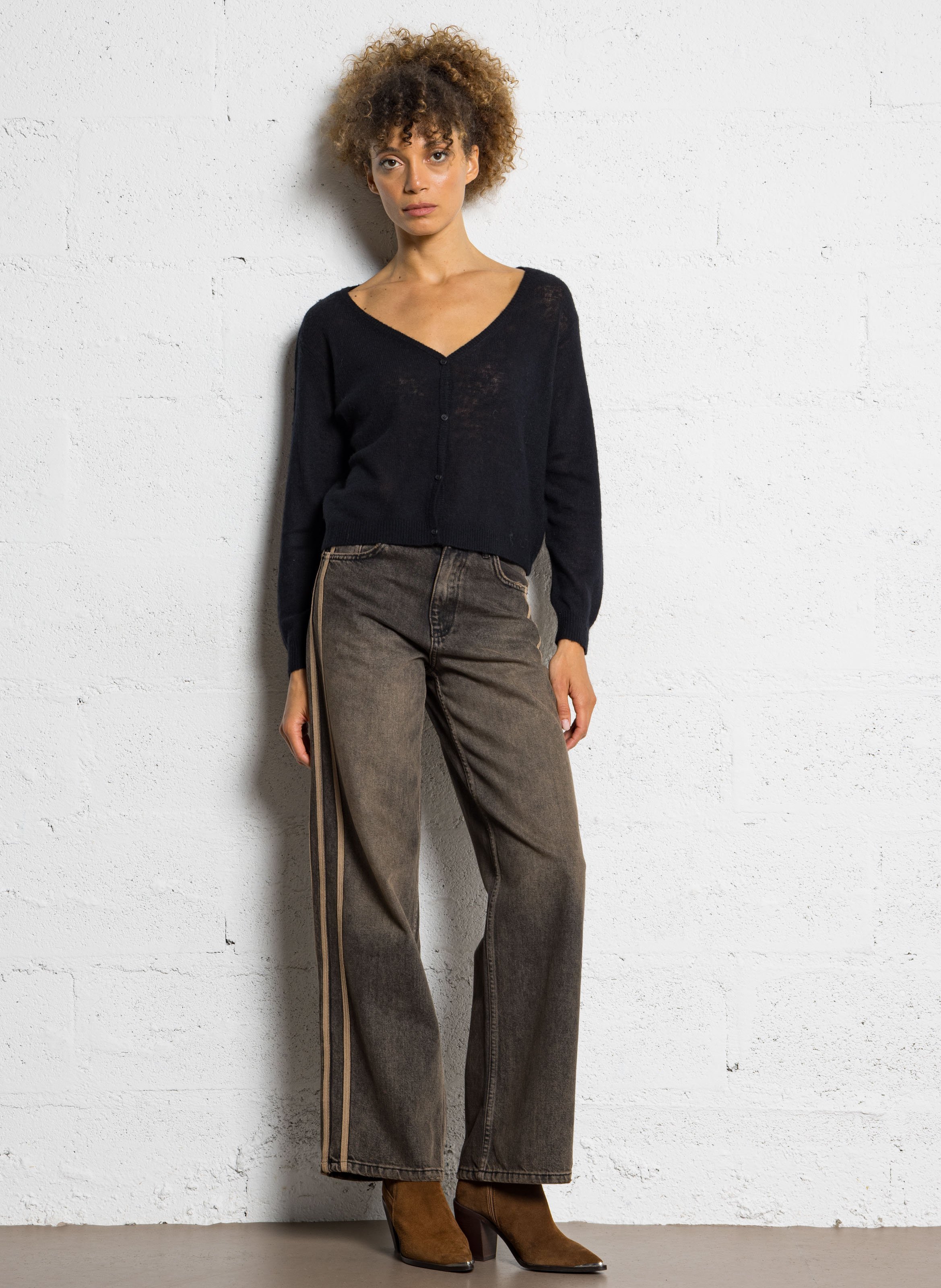 Jean large délavé à bandes  PLEASE Noir