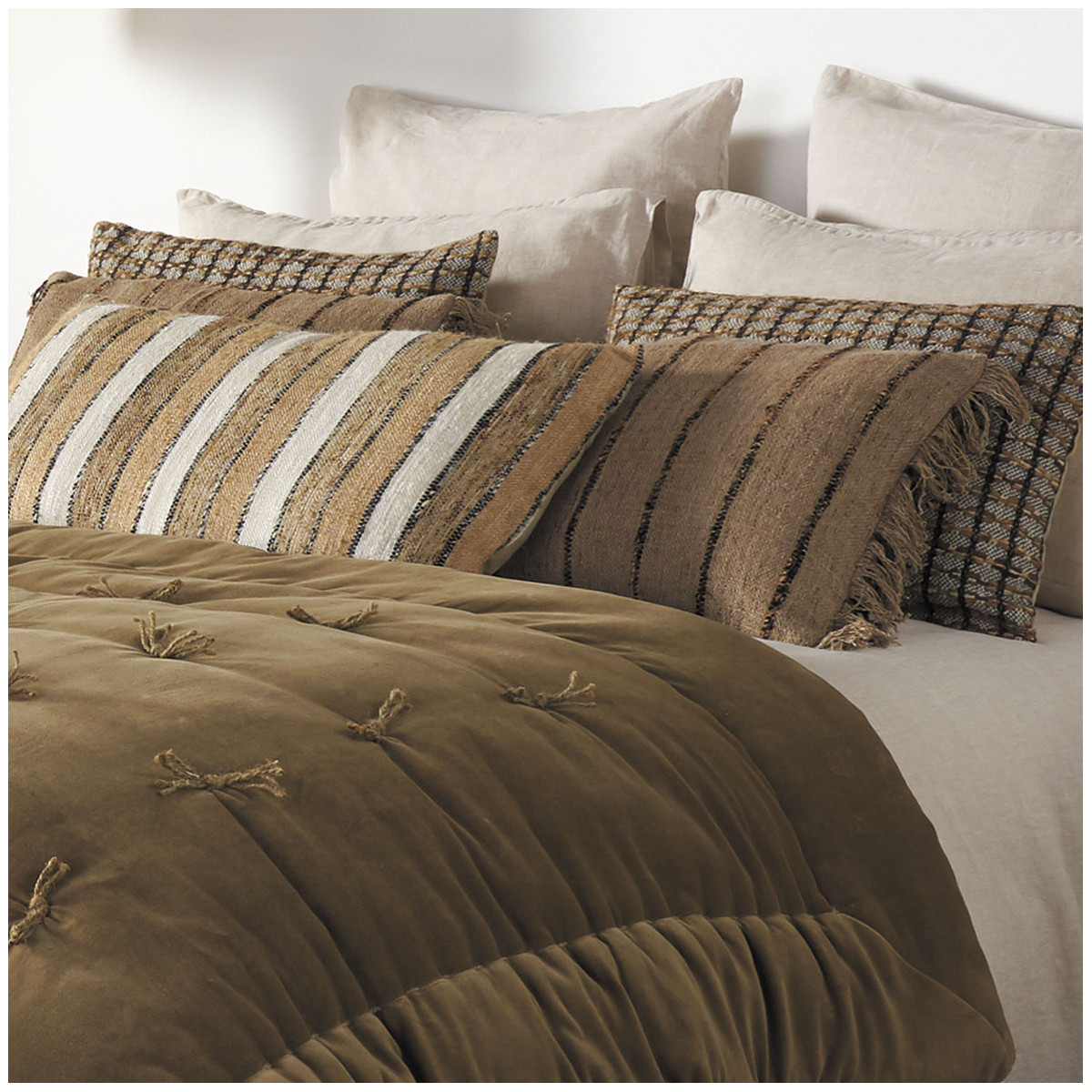 Futon taupe en velours de coton BLANC D'IVOIRE Marron