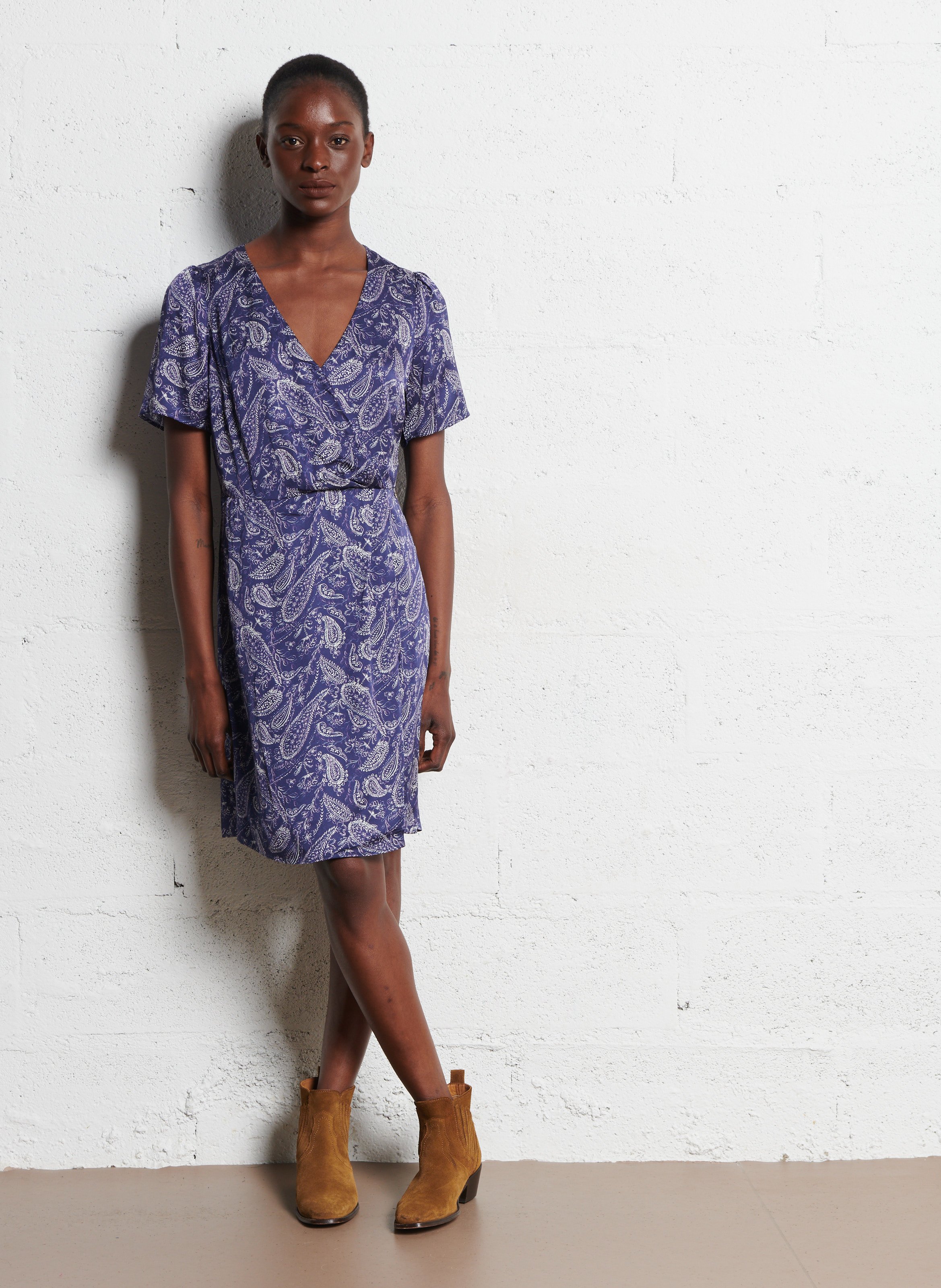 Robe courte col V à imprimé cachemire ONE STEP Bleu