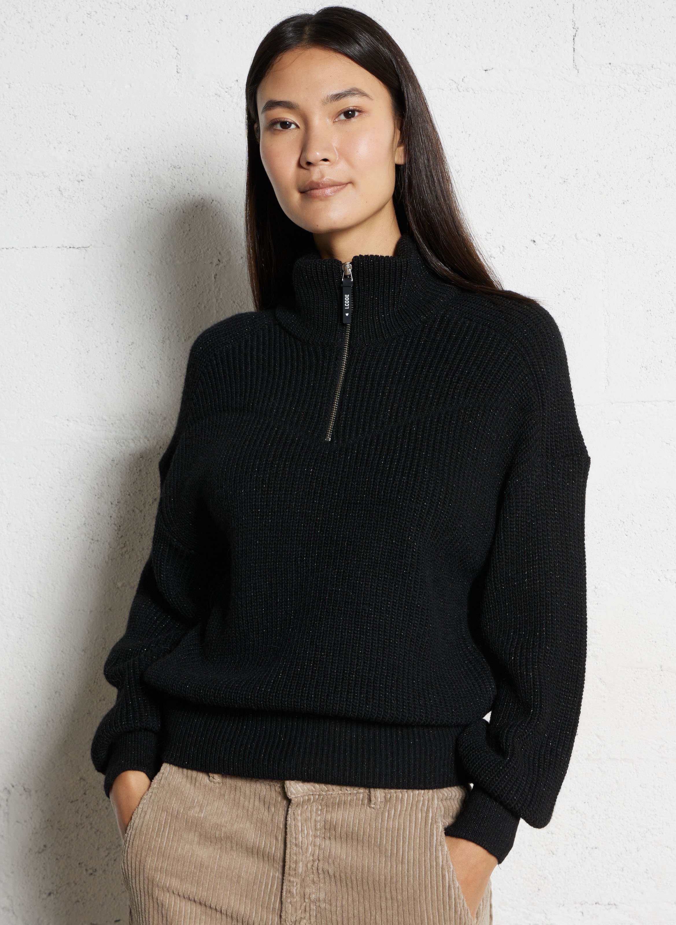 Maglione a collo alto con zip I CODE Nero