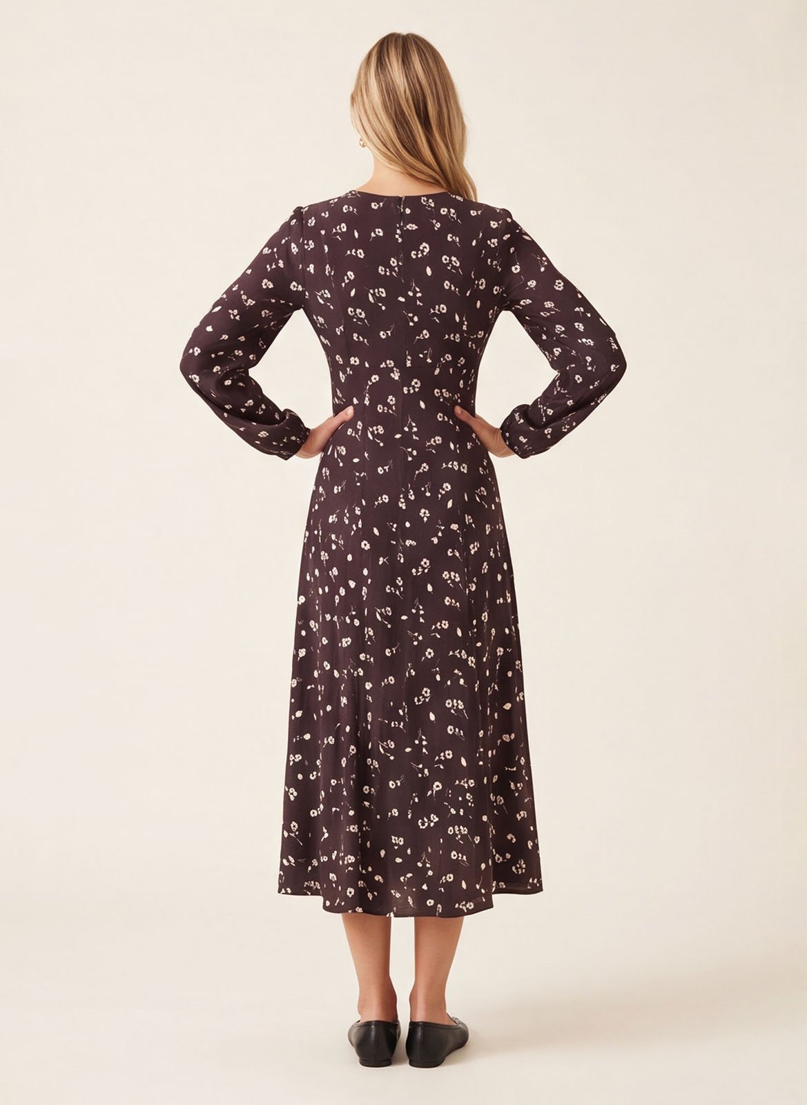 Long fitted printed V-neck dress KOOKAI Brown