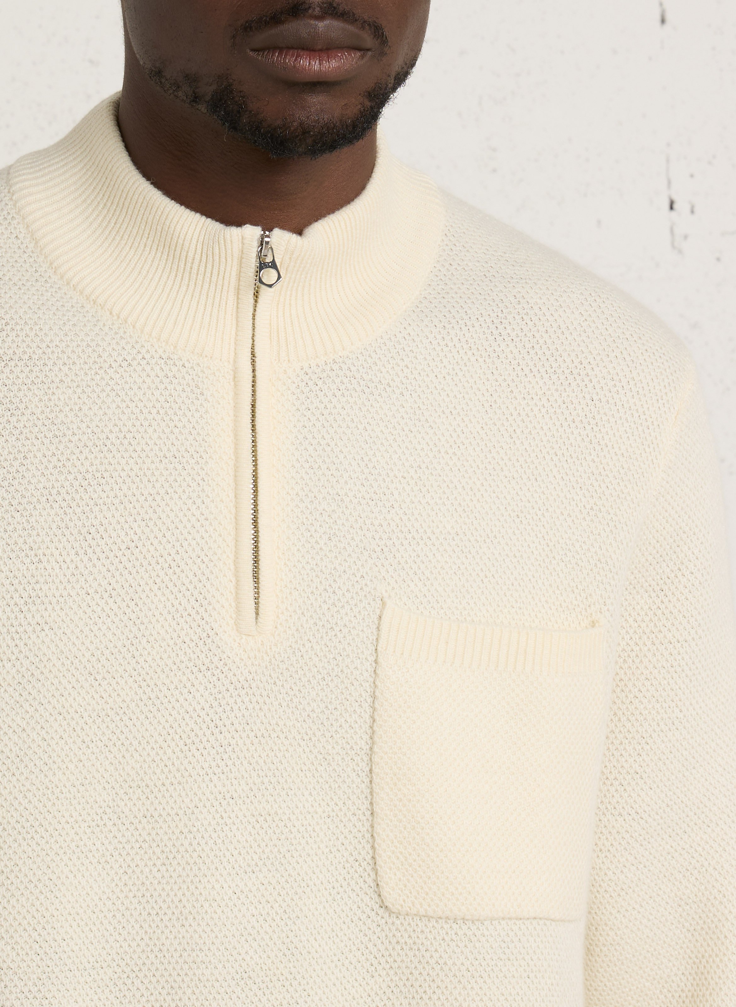 Gerade geschnittener Pullover mit Stehkragen und Reißverschluss LE TEMPS DES CERISES Weiss