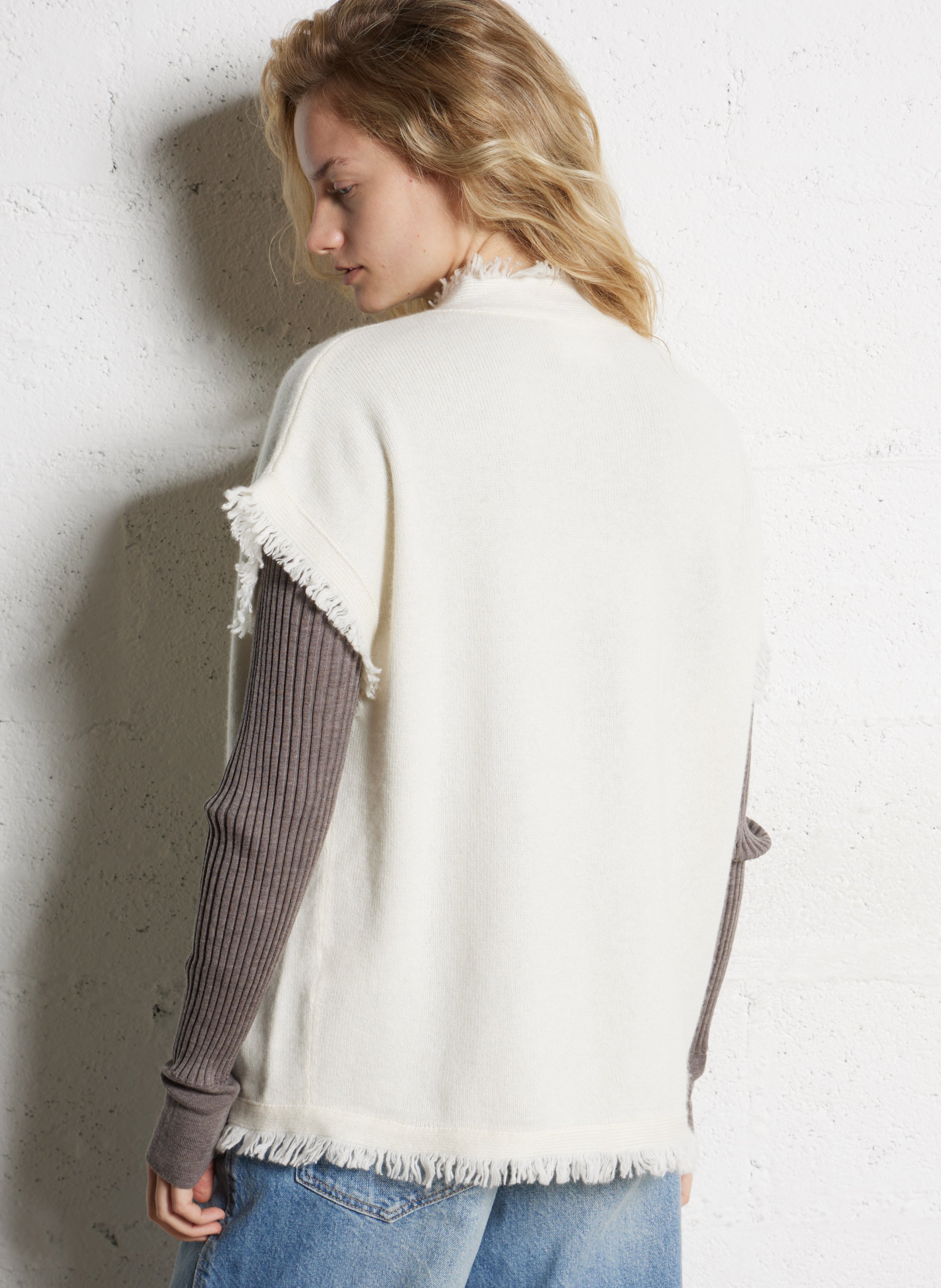 Open vest van gebreid kasjmier met franjes KUJTEN Wit