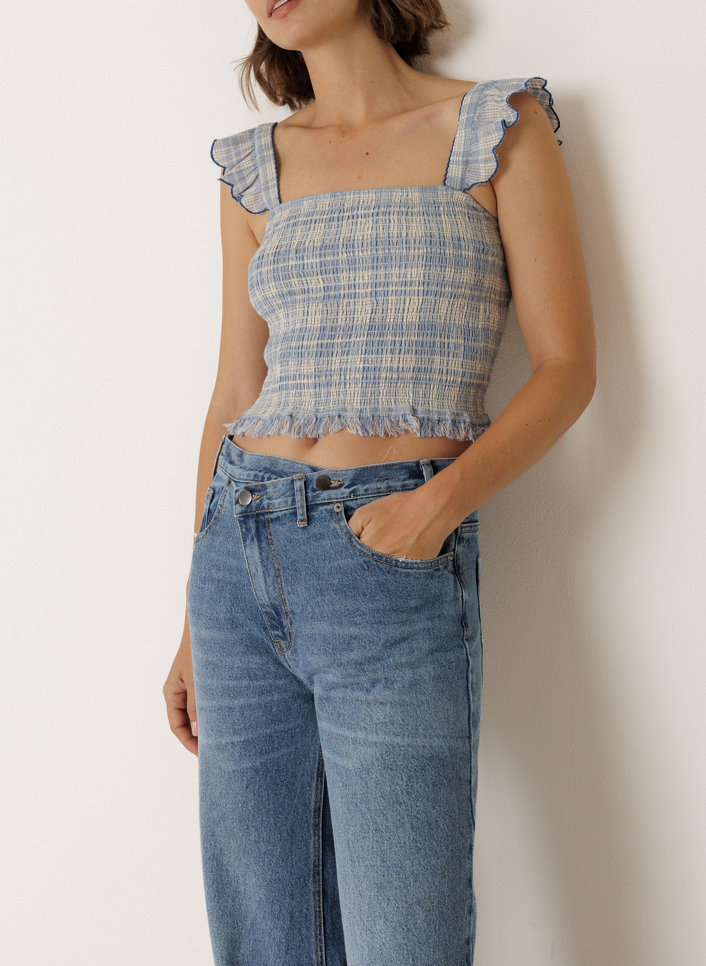 Kurzes Top mit eckigem Ausschnitt INDI & COLD