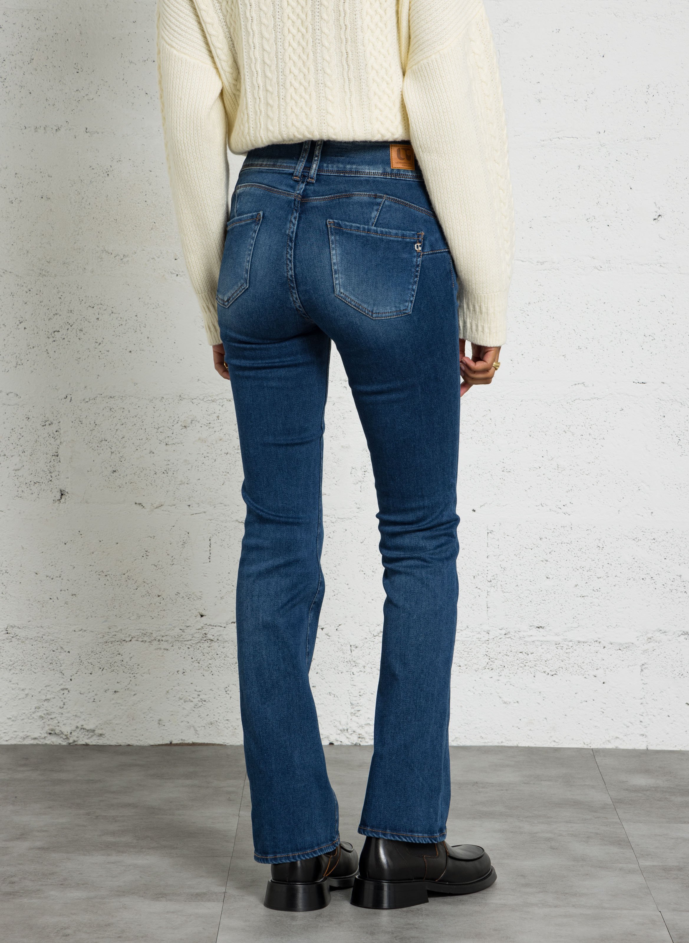 Bootcut Jeans aus Baumwoll-Mix LE TEMPS DES CERISES Blau