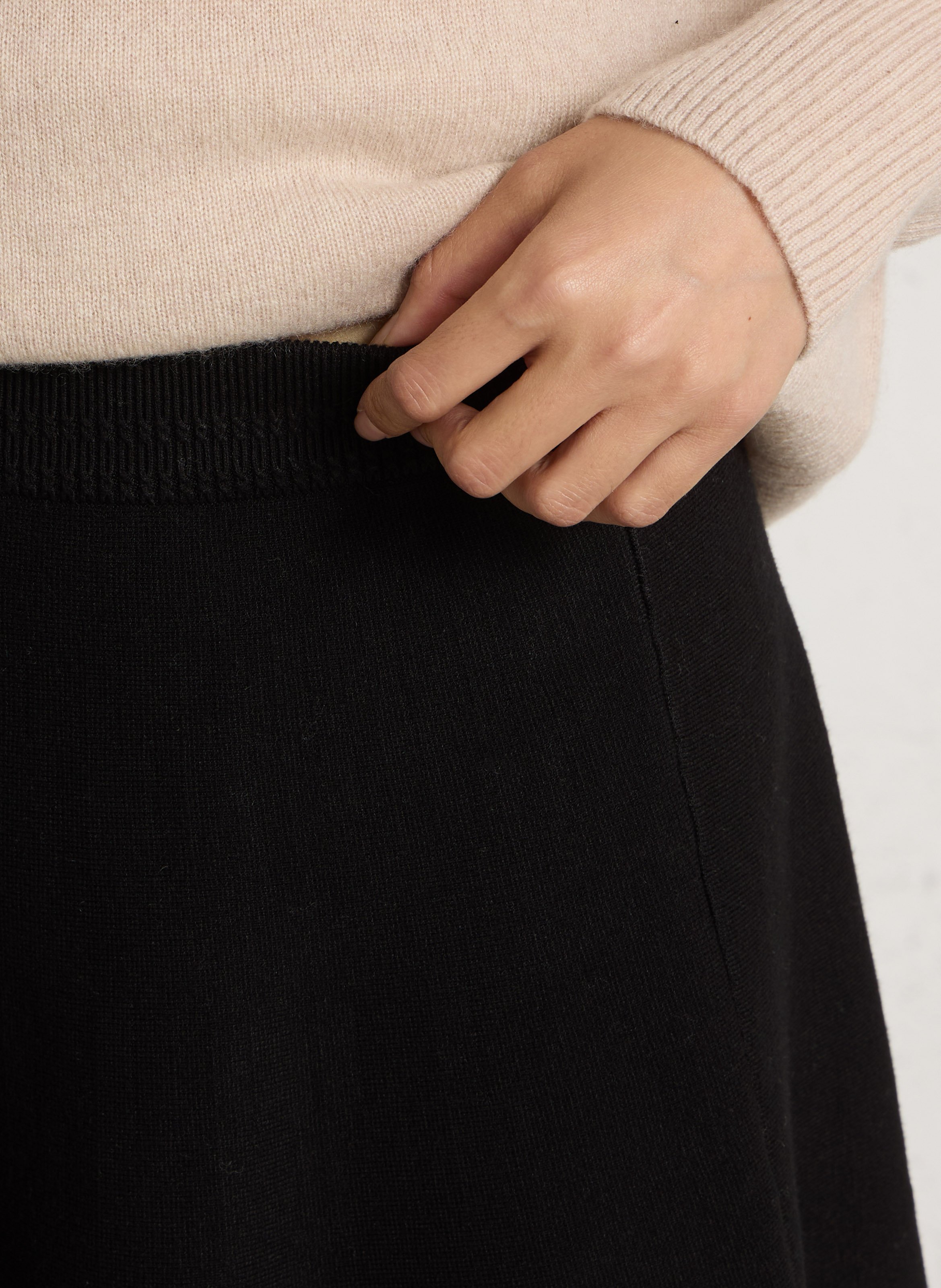 Fluid A-line skirt with zip fastening at the back PETITE MENDIGOTE Black