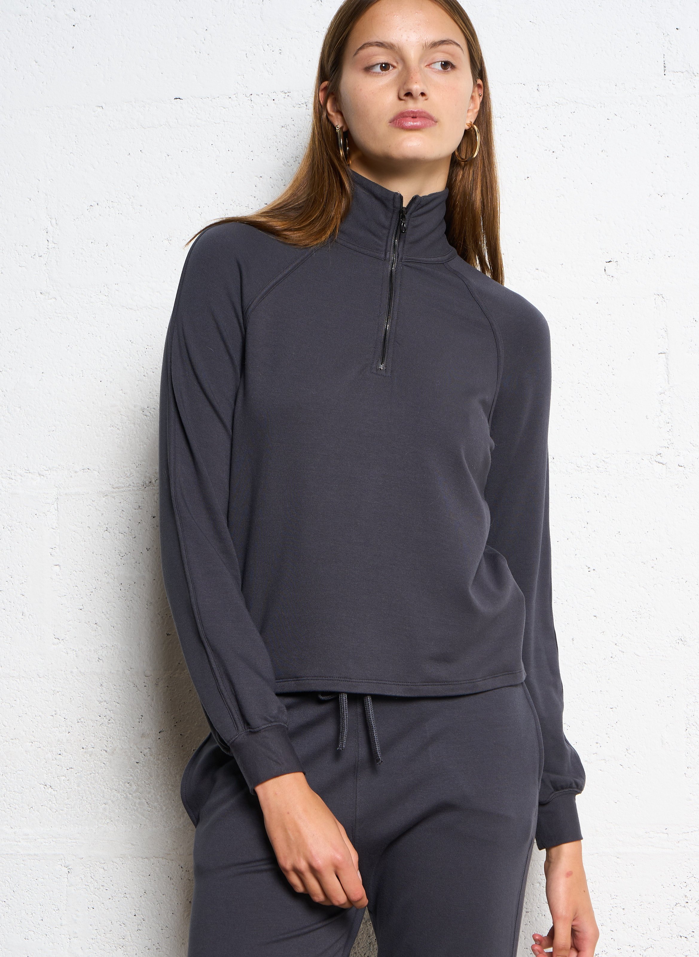 Sweat droit col montant  MAJESTIC FILATURES Gris