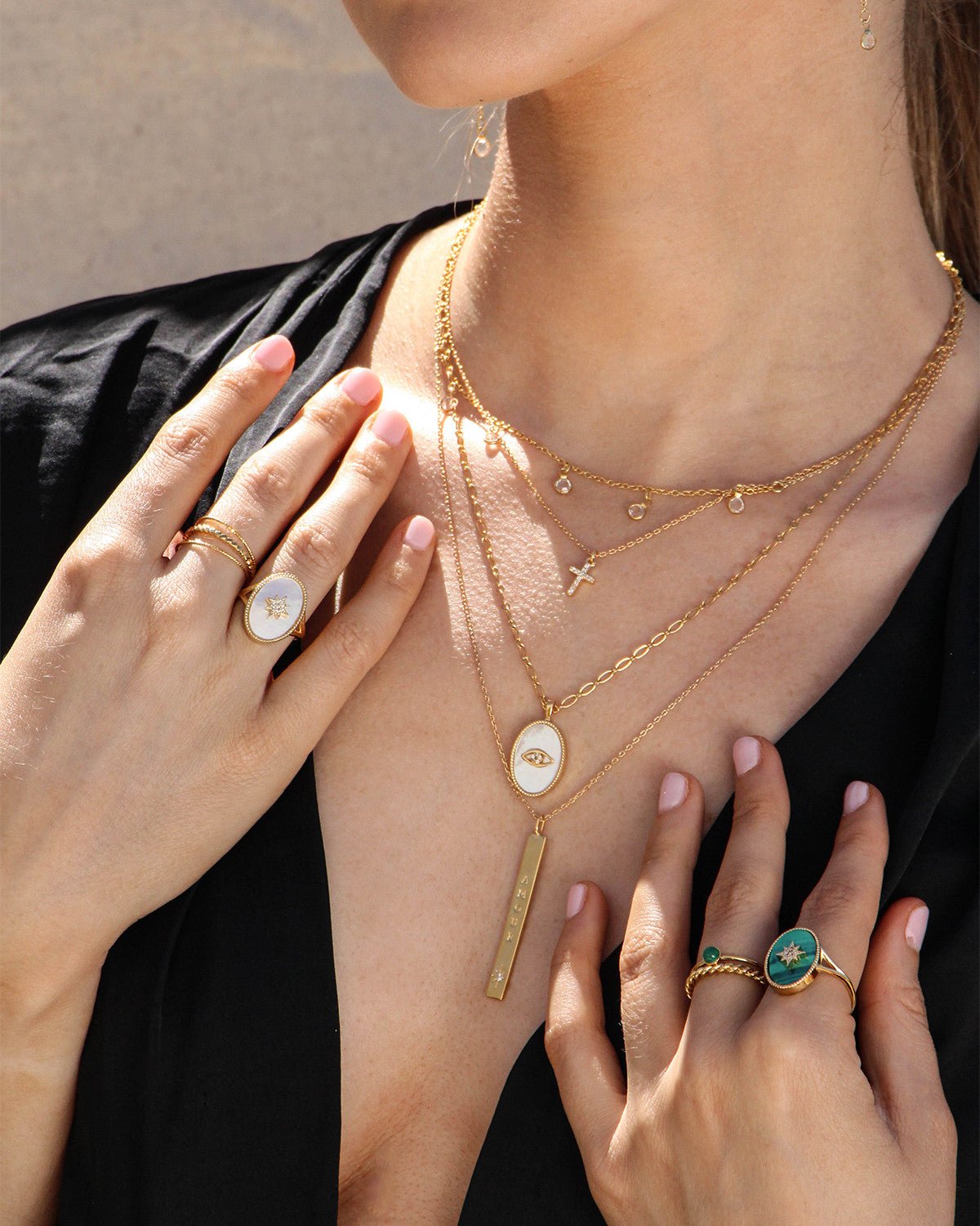 Necklace (star) NILAI Black