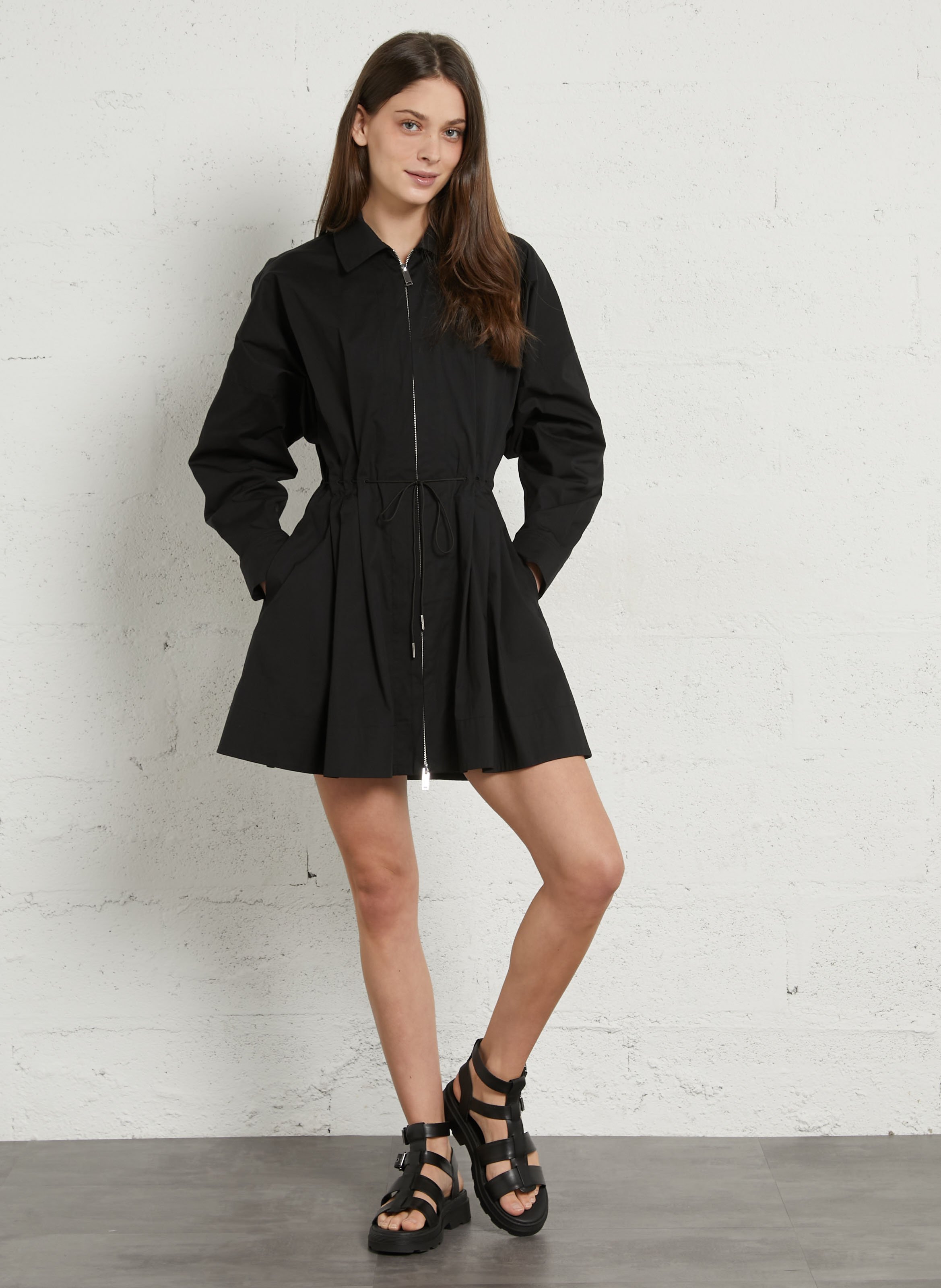 Robe courte col classique en coton stretch STAUD