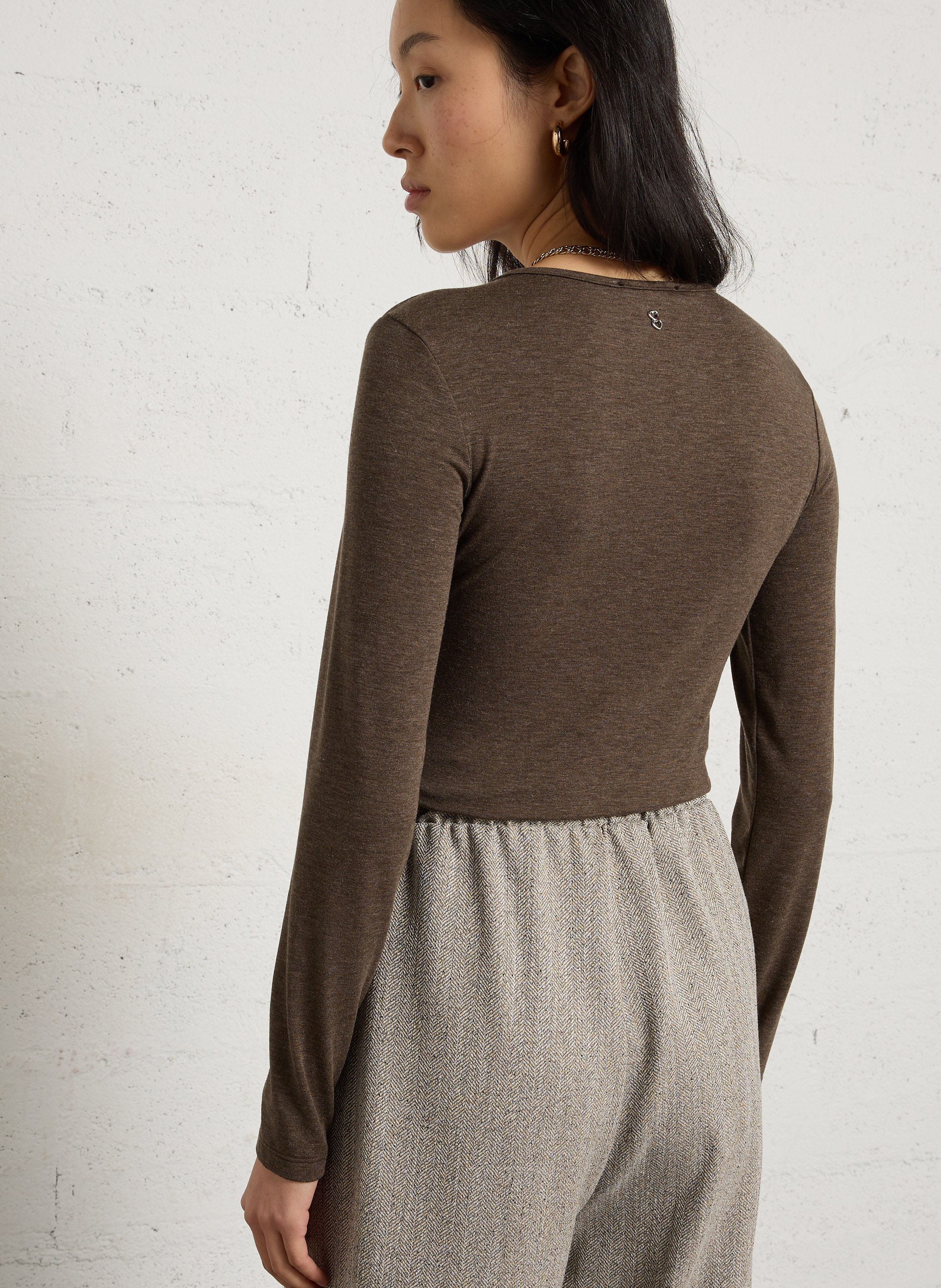 Getailleerd T-shirt met ronde hals en lange mouwen PLEASE Beige