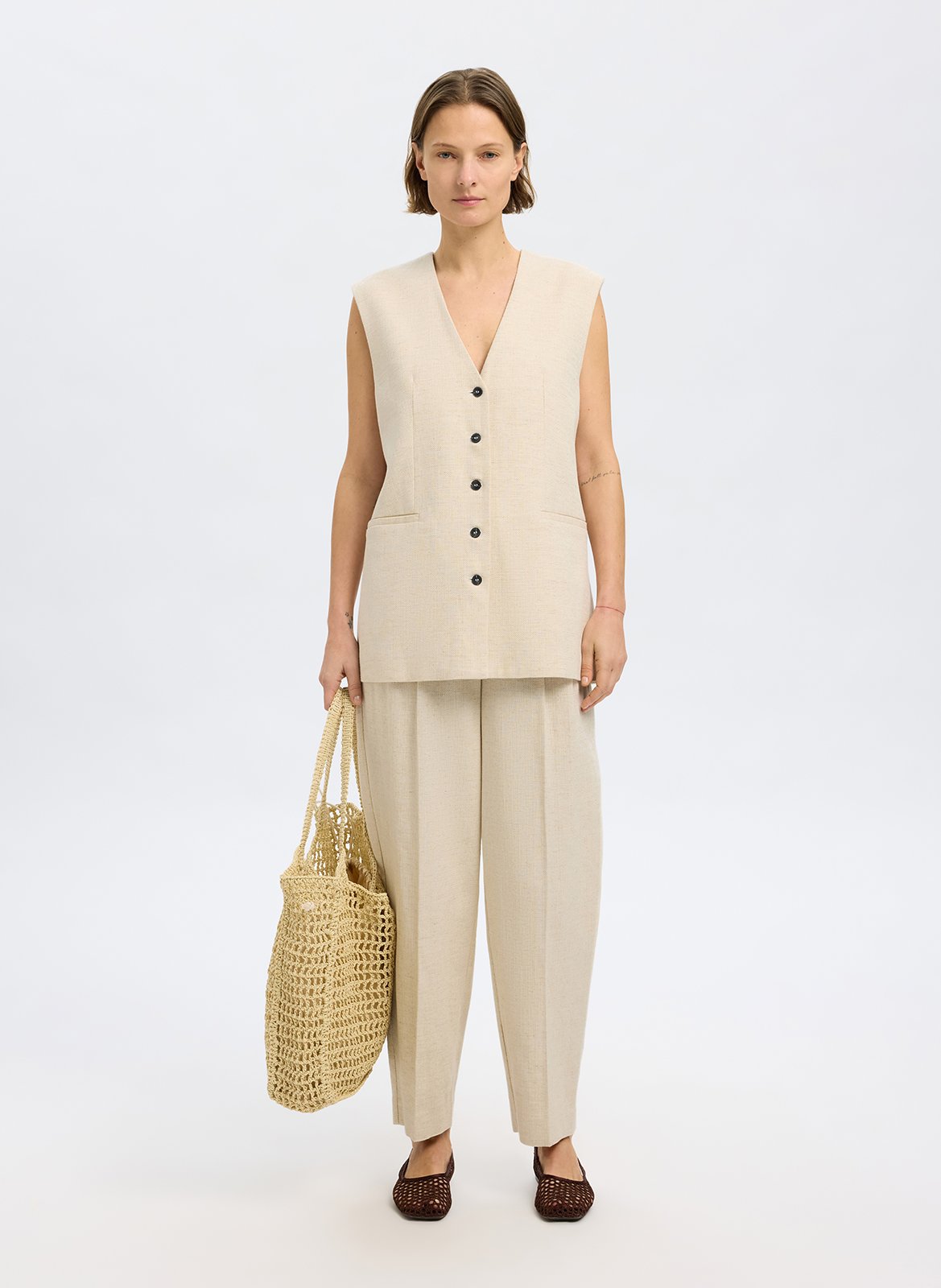 Gilet droit col V en coton bio et lin SELECTED Beige