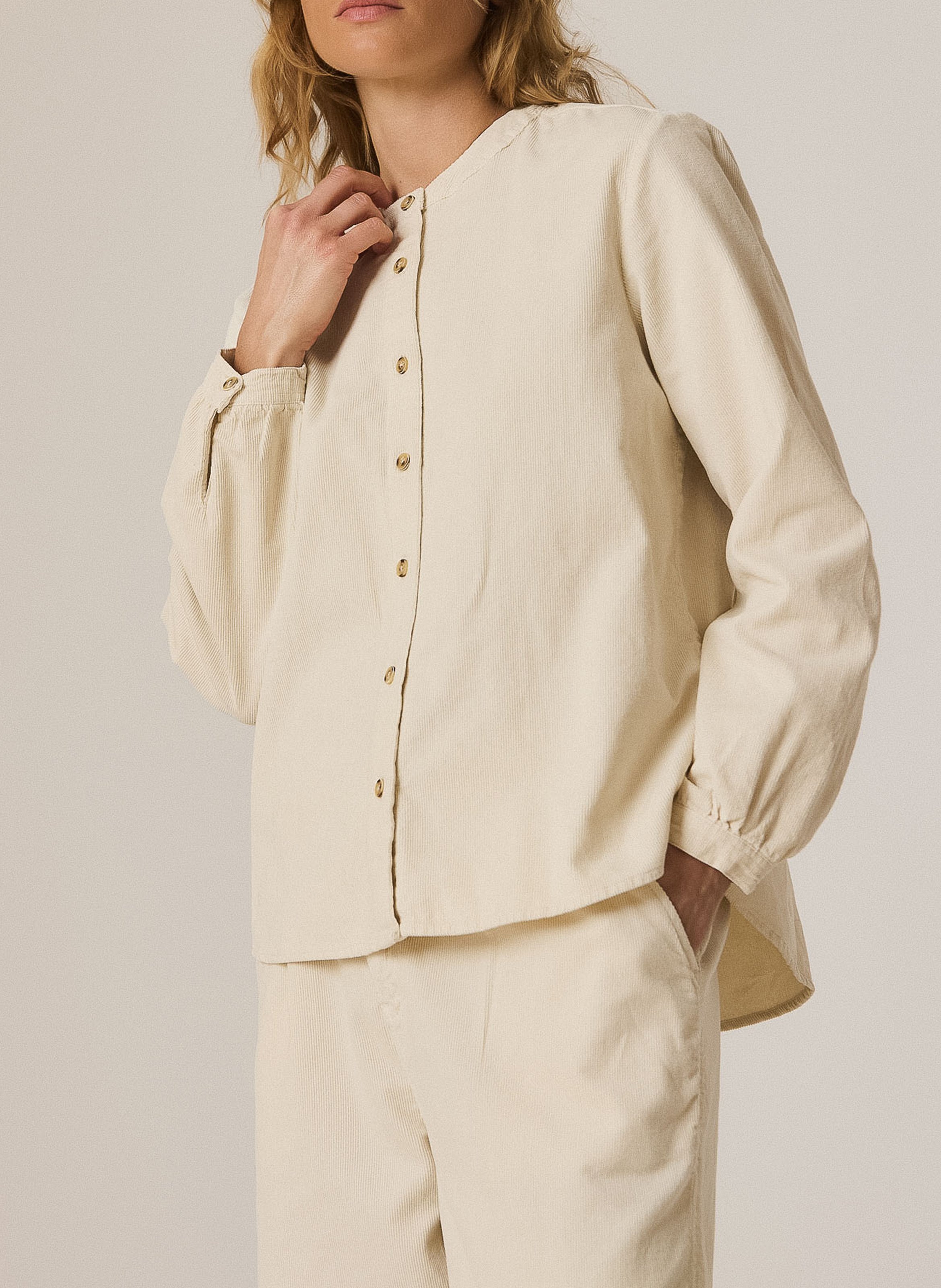 Loose-fit organic cotton shirt INDI & COLD Beige
