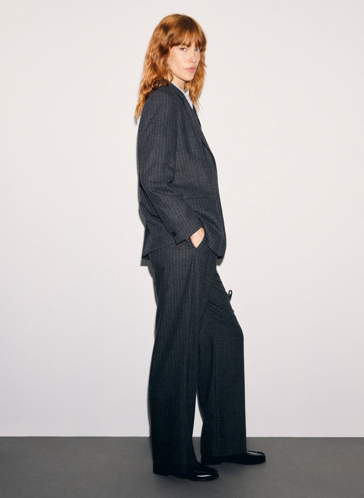 Gestreifte Bundfaltenhose GERARD DAREL Grau