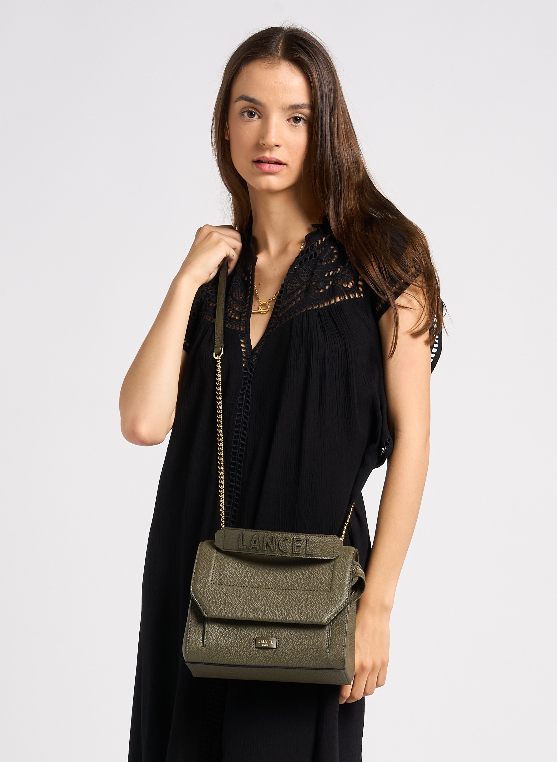 Sac à rabat en cuir grainé LANCEL Kaki