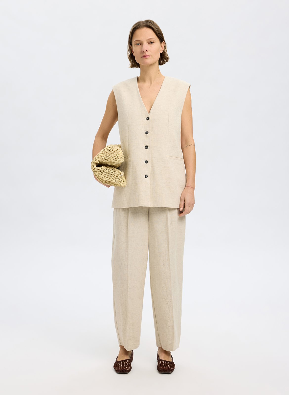 Gilet droit col V en coton bio et lin SELECTED Beige