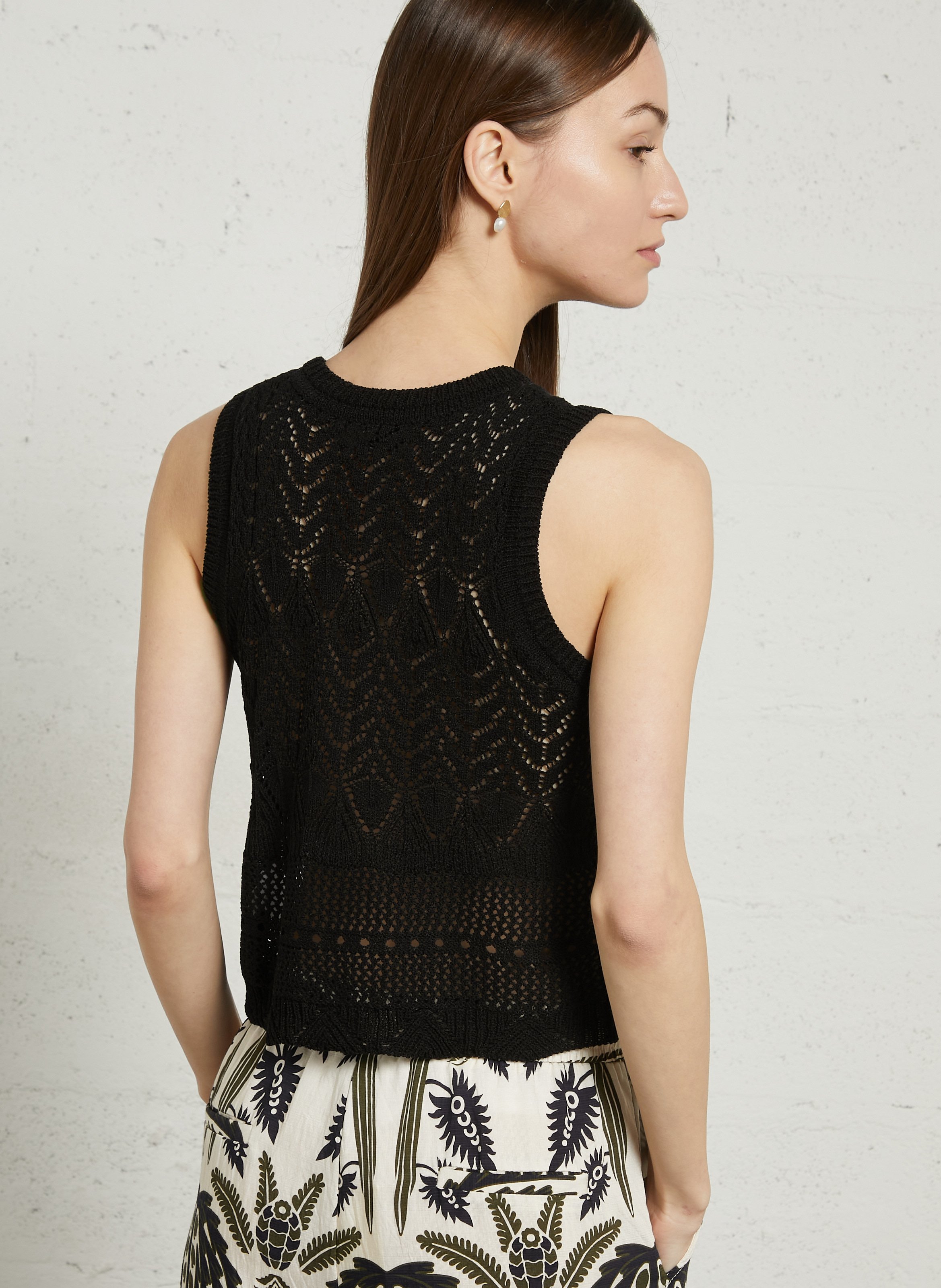 Sleeveless V-neck Crochet Top SEE U SOON Black