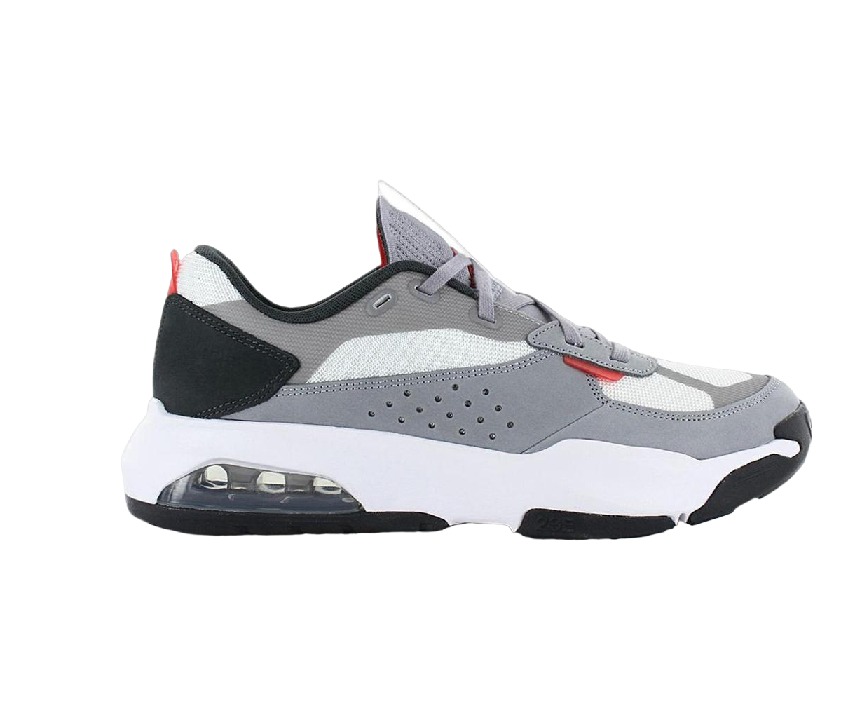 Low-top trainers NIKE Grey