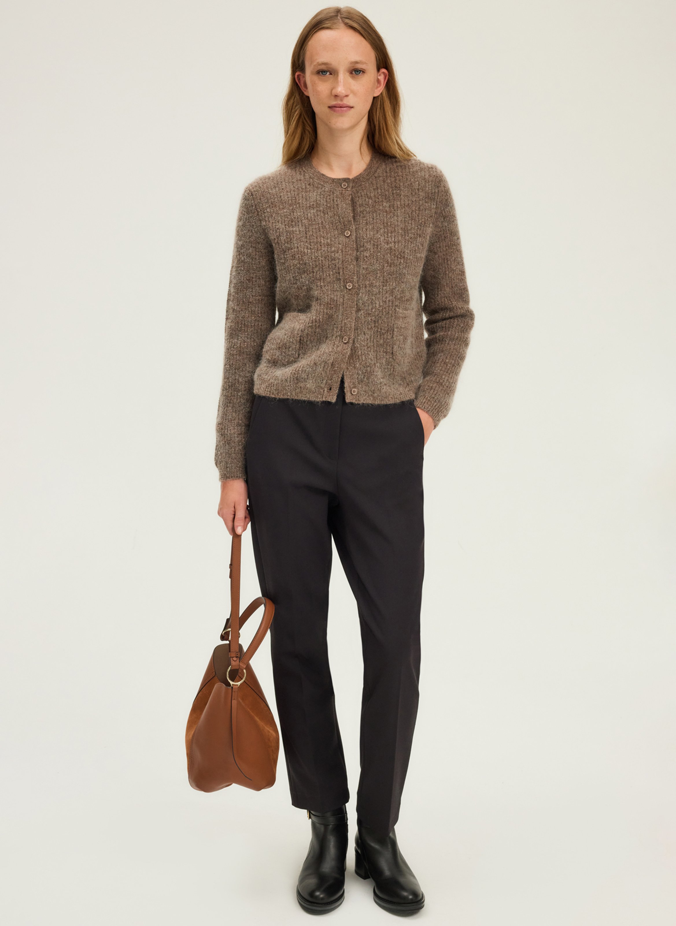 Carrot trousers PABLO Brown