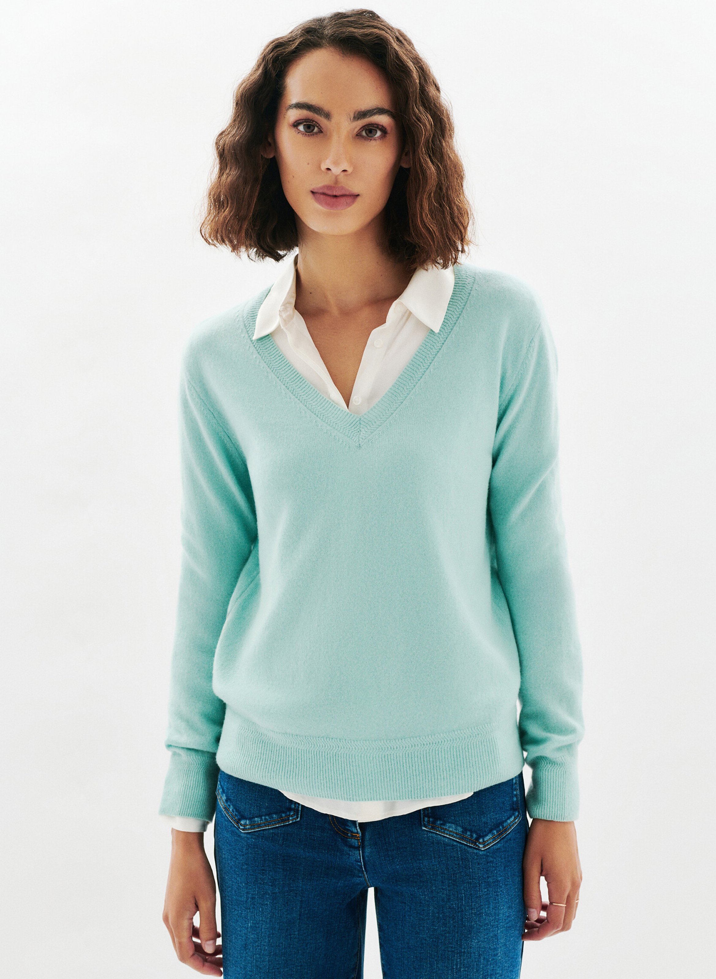 Pull cintré col V en cachemire CAROLL