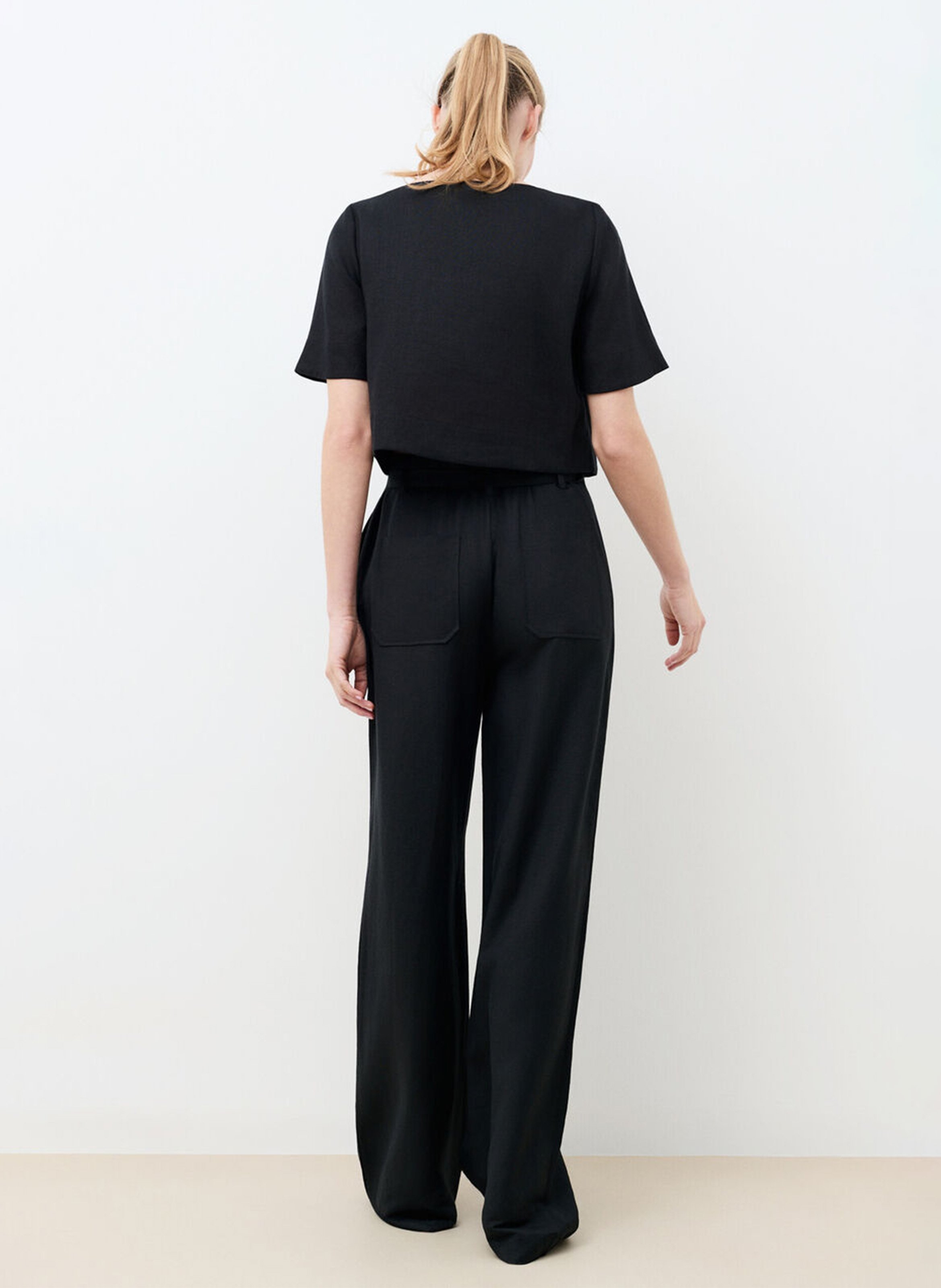 Blouse droite col bateau en lin CAROLL Noir