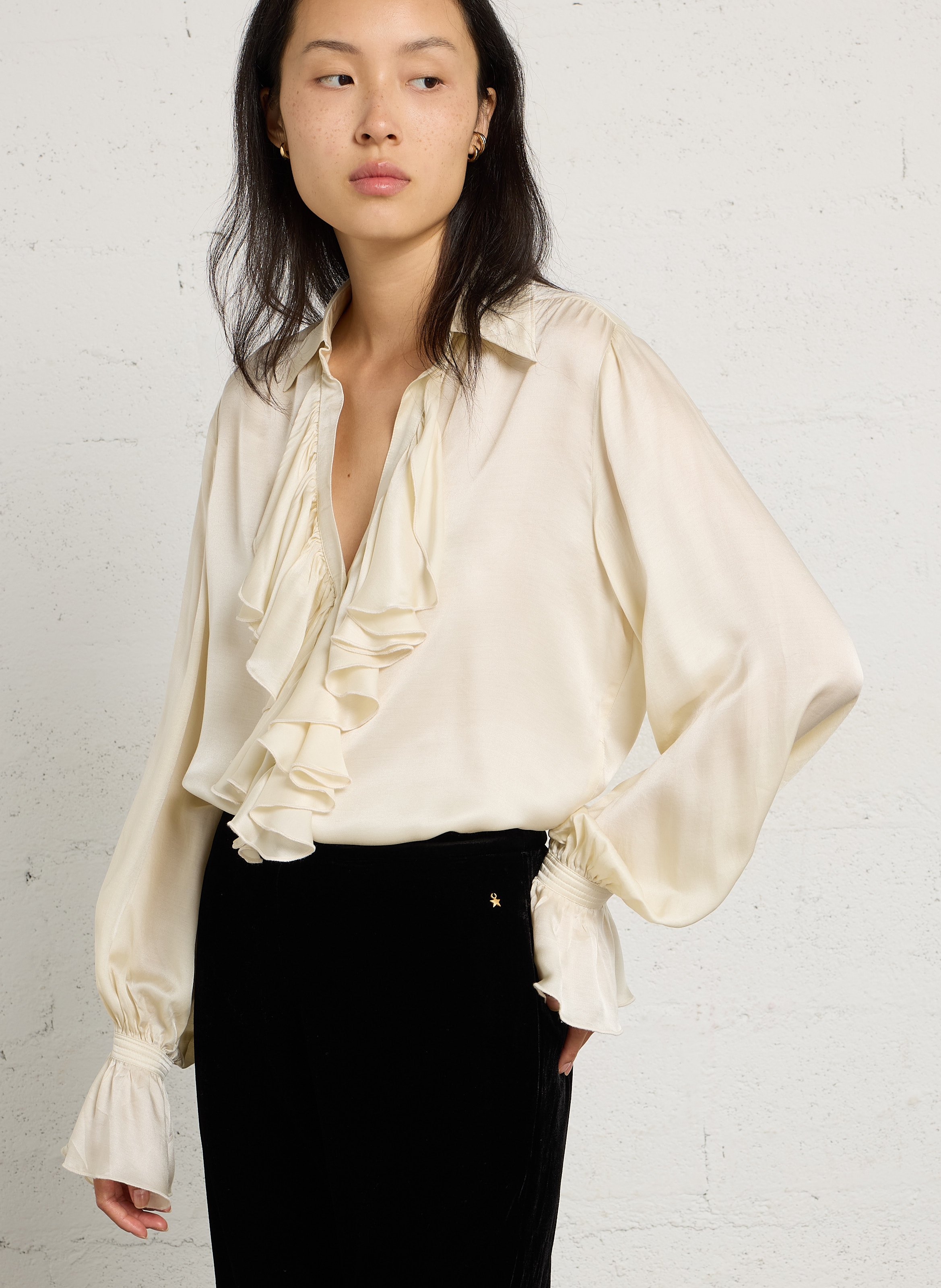 Chemise à volants effet satiné  DIEGA Beige
