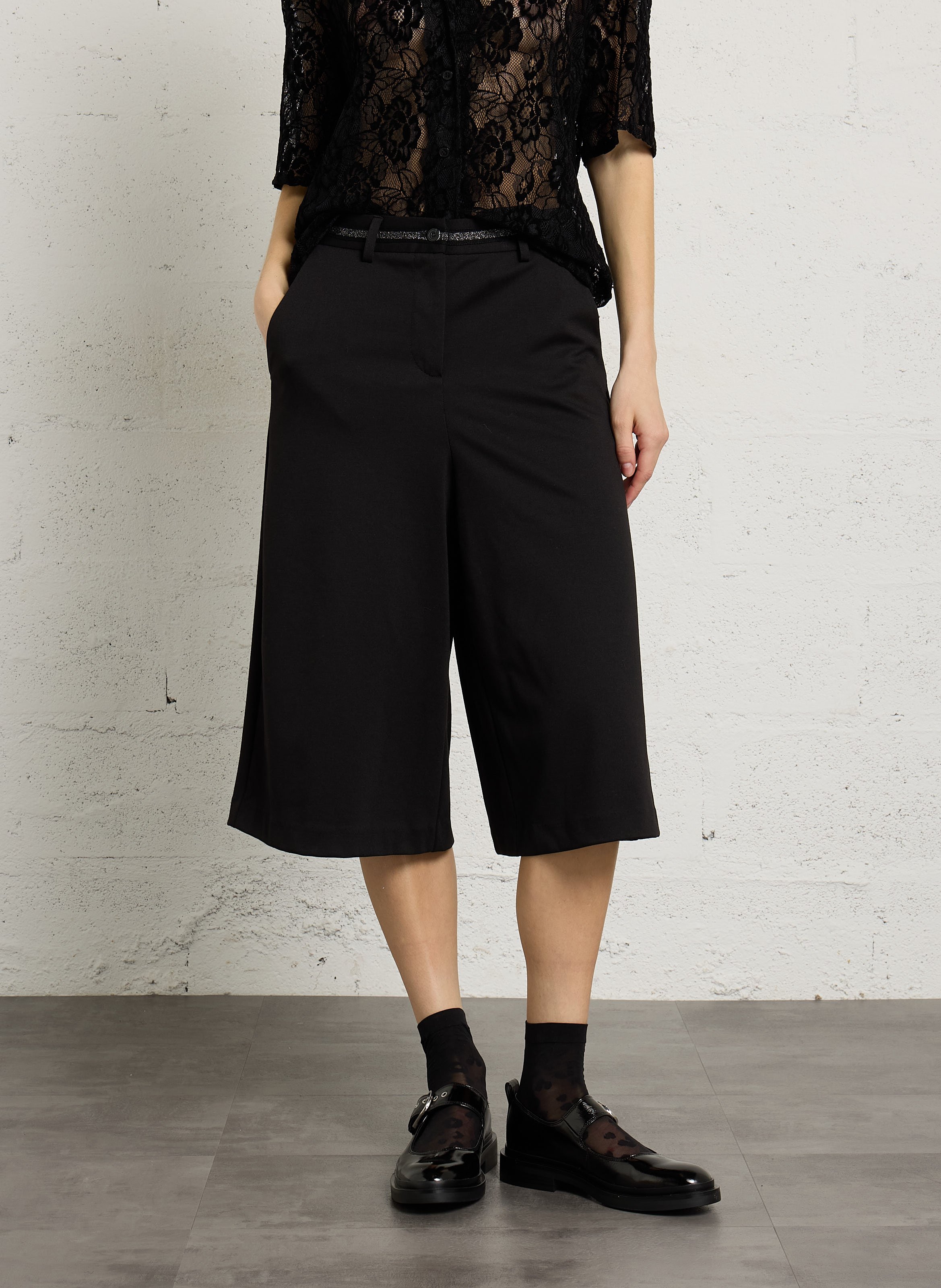 High-waisted plain Bermuda shorts LE TEMPS DES CERISES Black