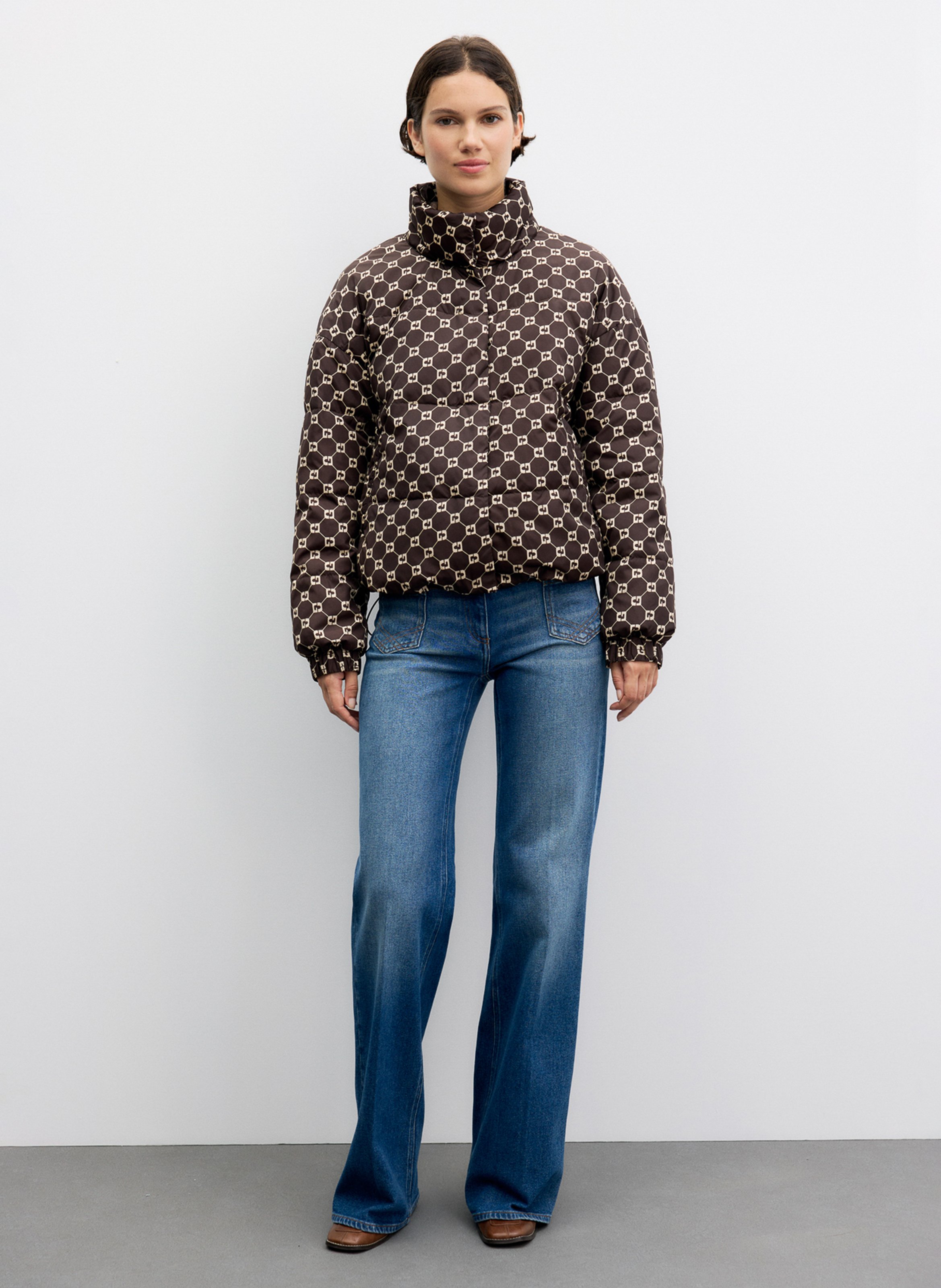 Plumífero corto de cuello alto estampado GERARD DAREL Marron