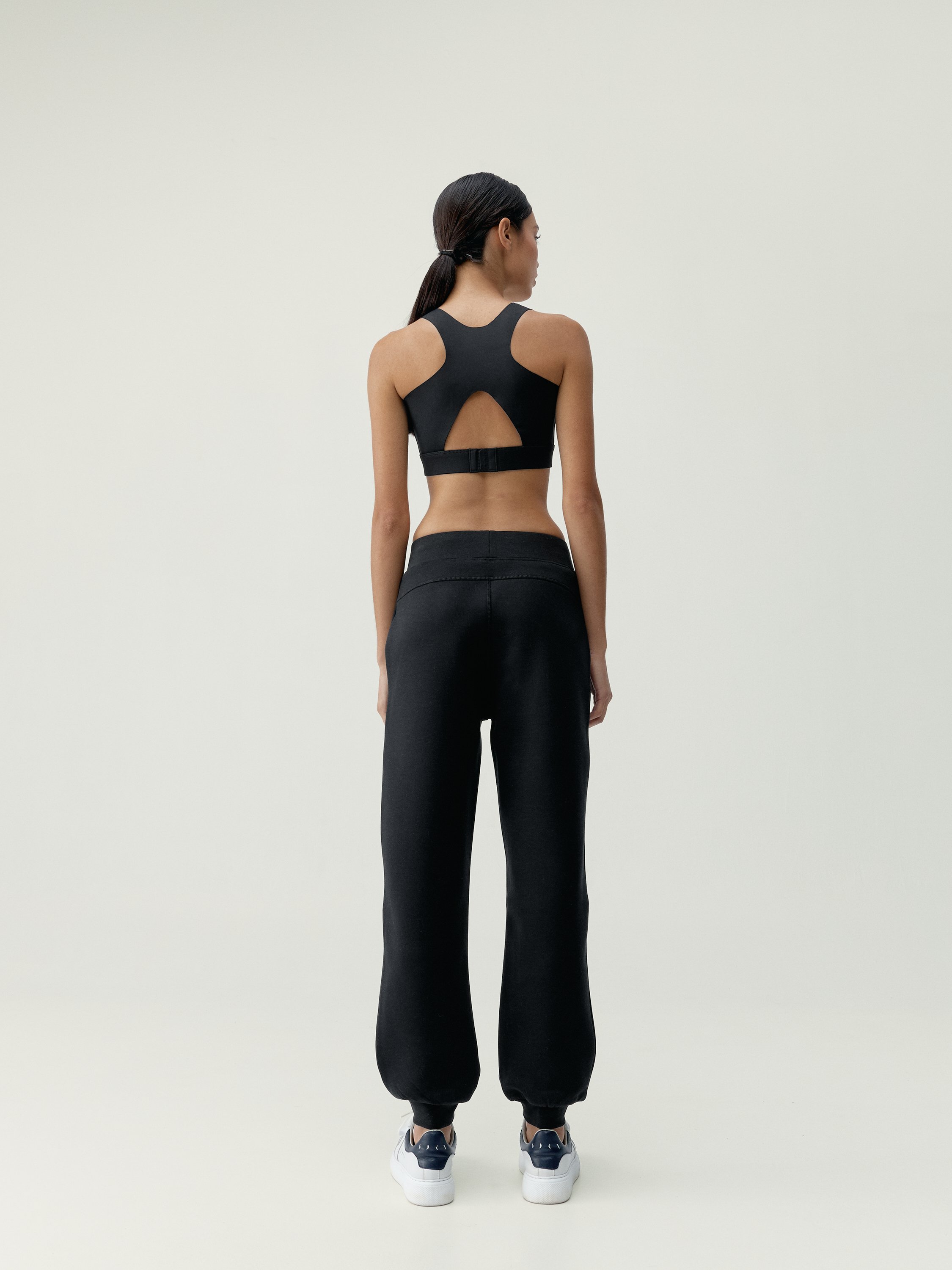 Women's BLOOM quick-drying soft-touch sports joggers BORN Black