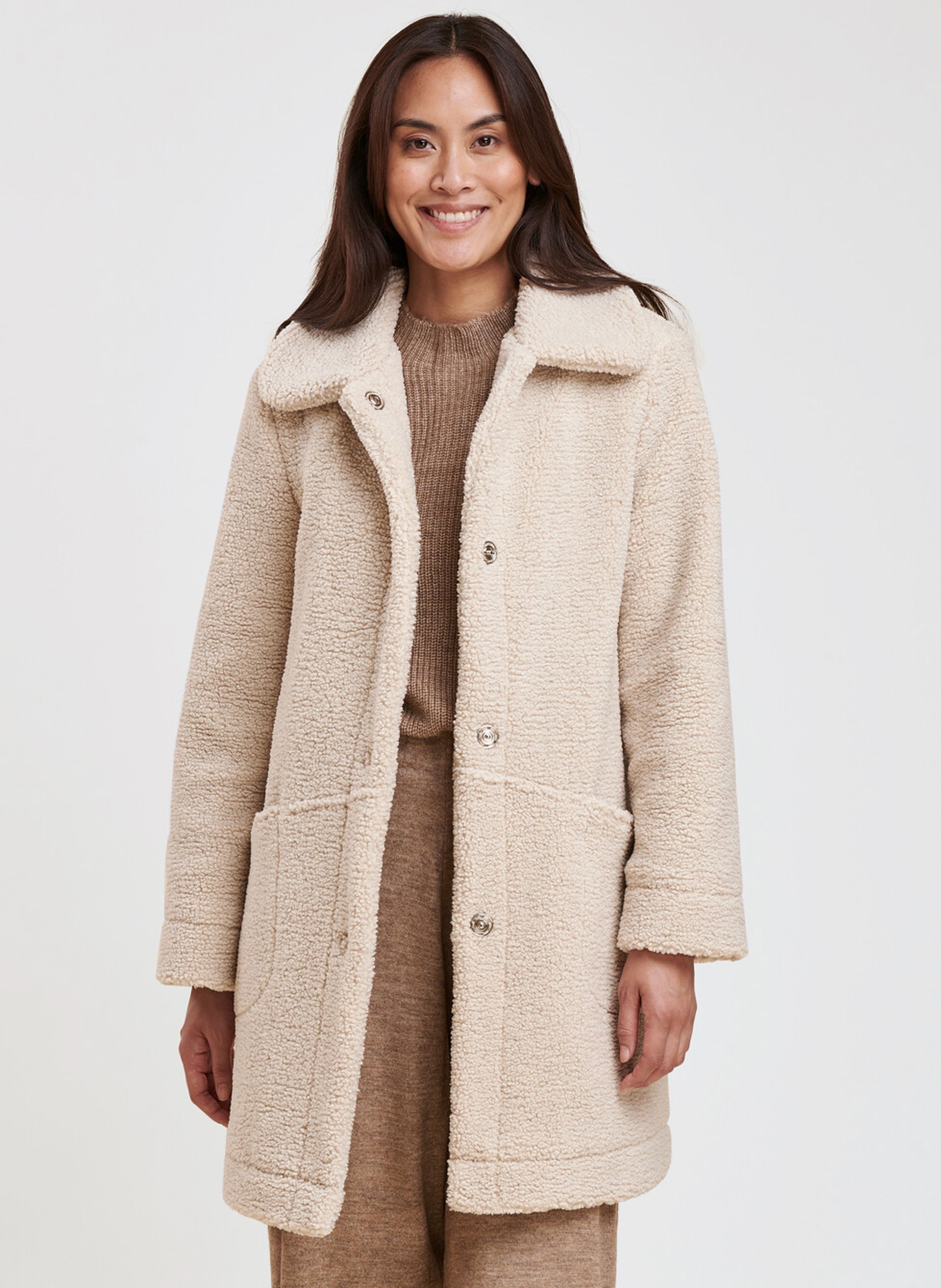 White Straight sherpa coat with classic collar