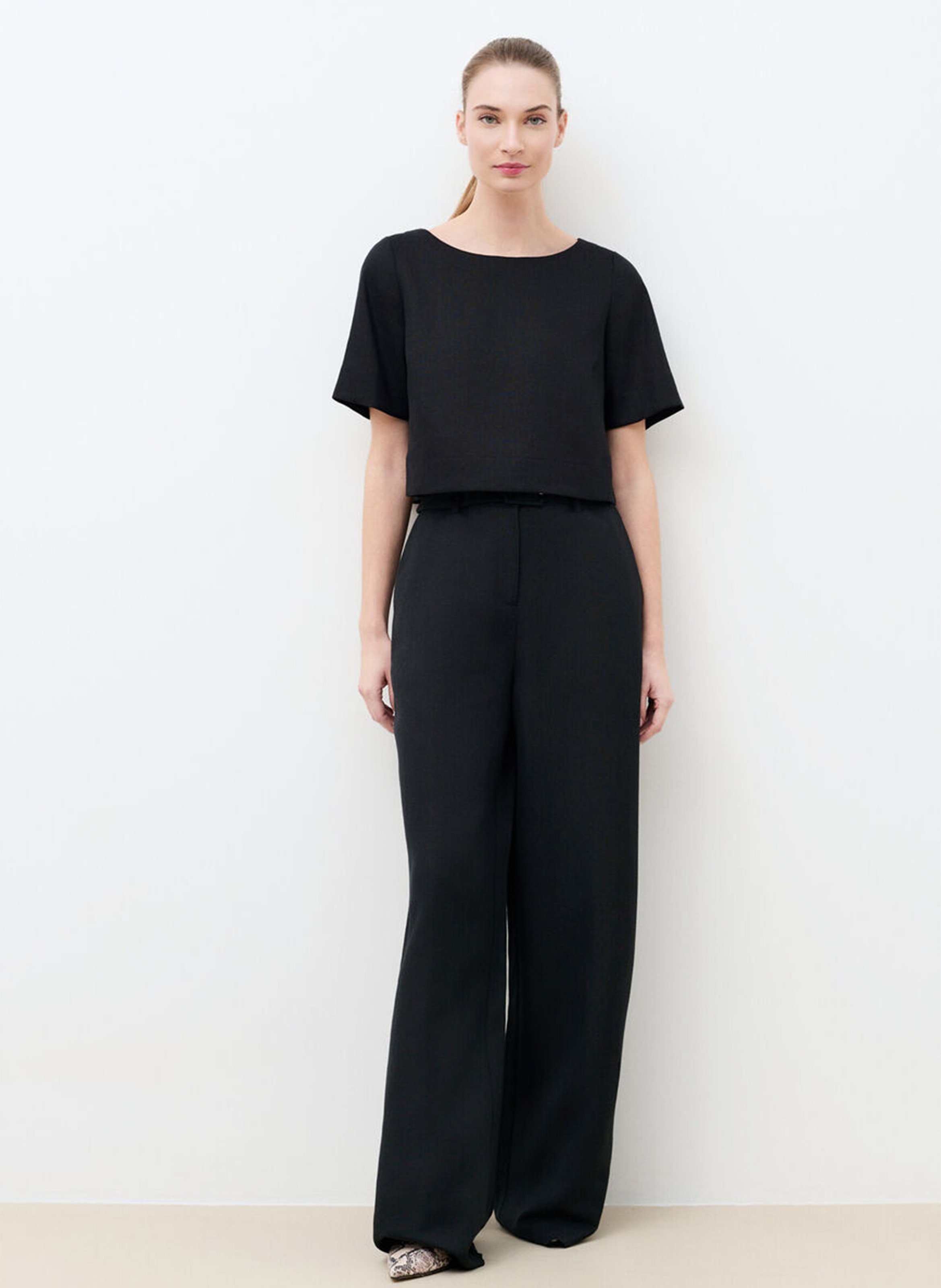 Blouse droite col bateau en lin CAROLL Noir