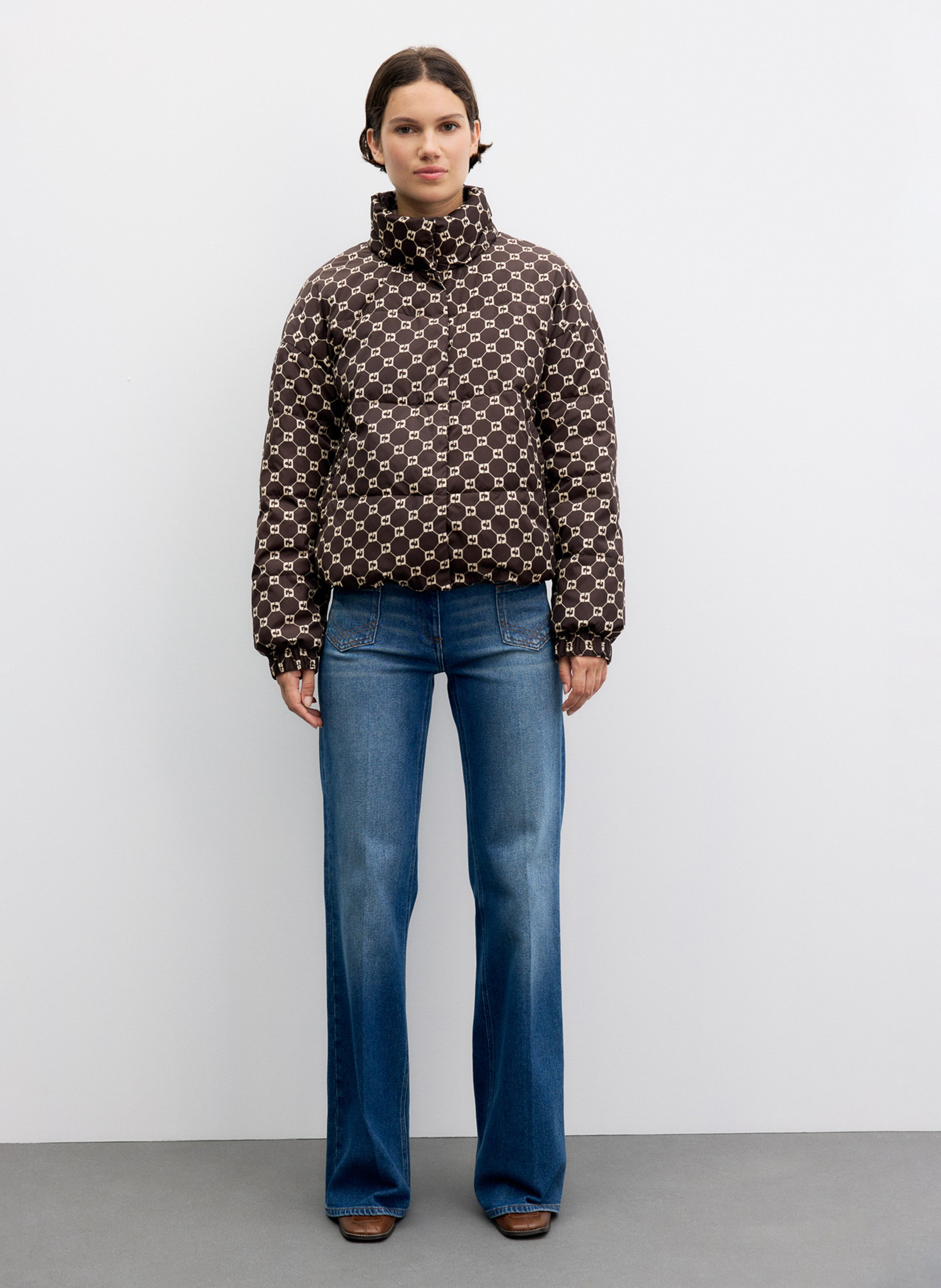 Plumífero corto de cuello alto estampado GERARD DAREL Marron